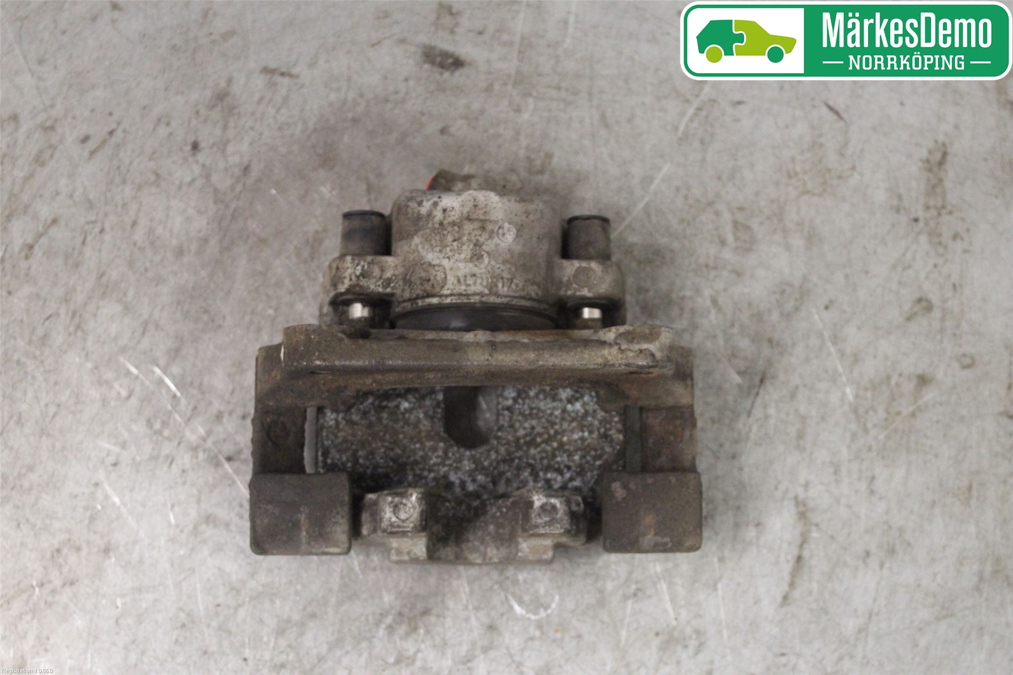 BMW 5 F10/F11/F18 09-17 Bremsecaliper Foran Høyre