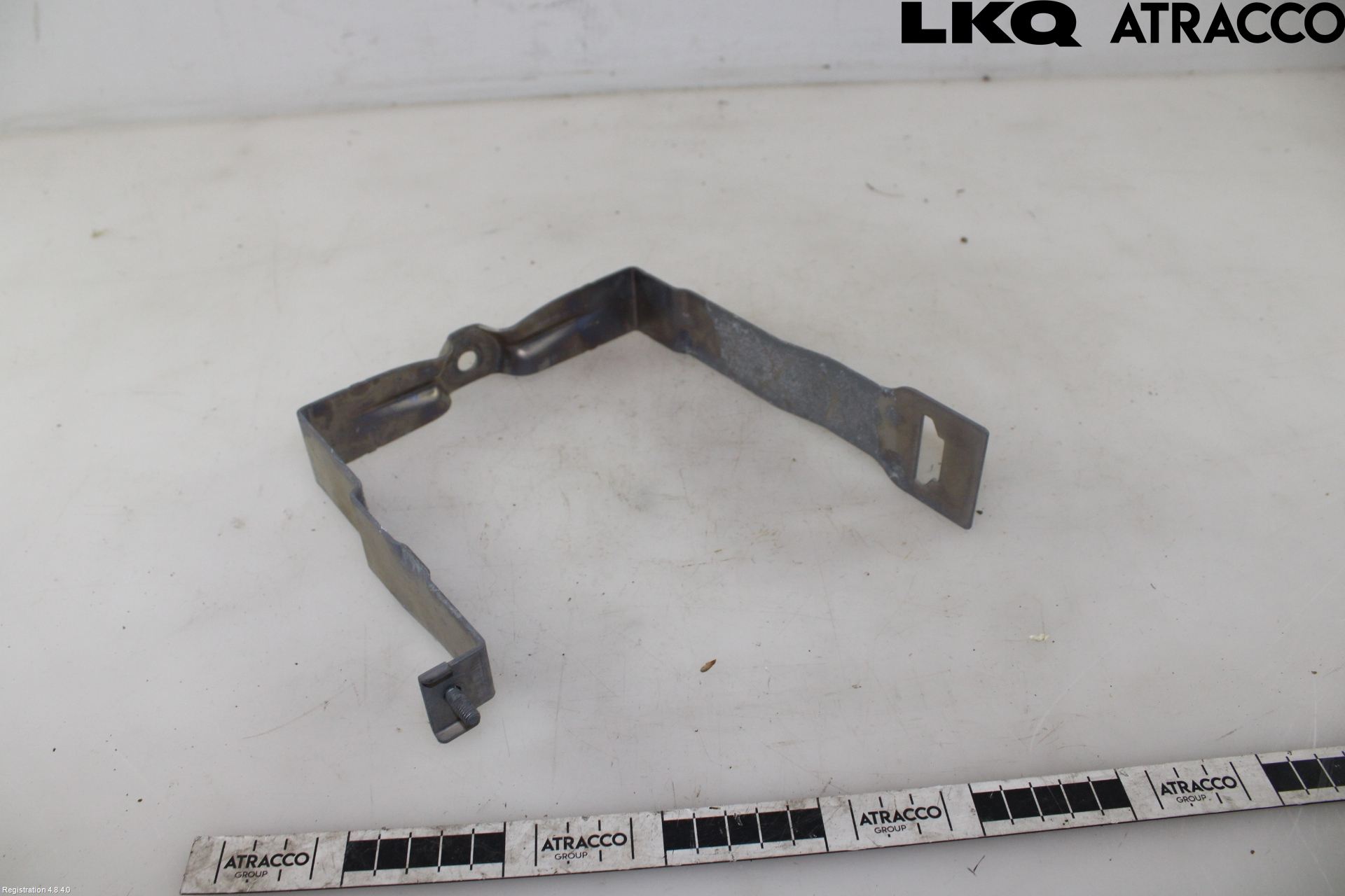 Volkswagen VW PASSAT 24- Batterikasse - Feste - Holder