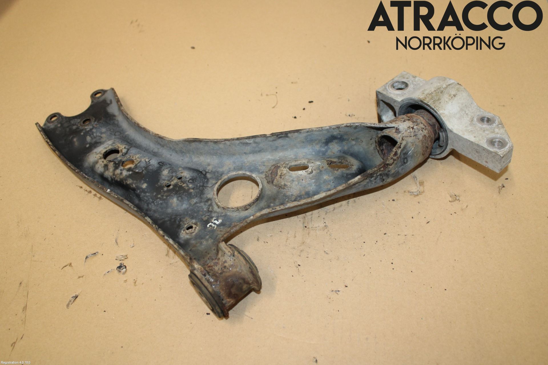 Volkswagen VW GOLF VI 09-13 Bærearm Foran Venstre Nedre