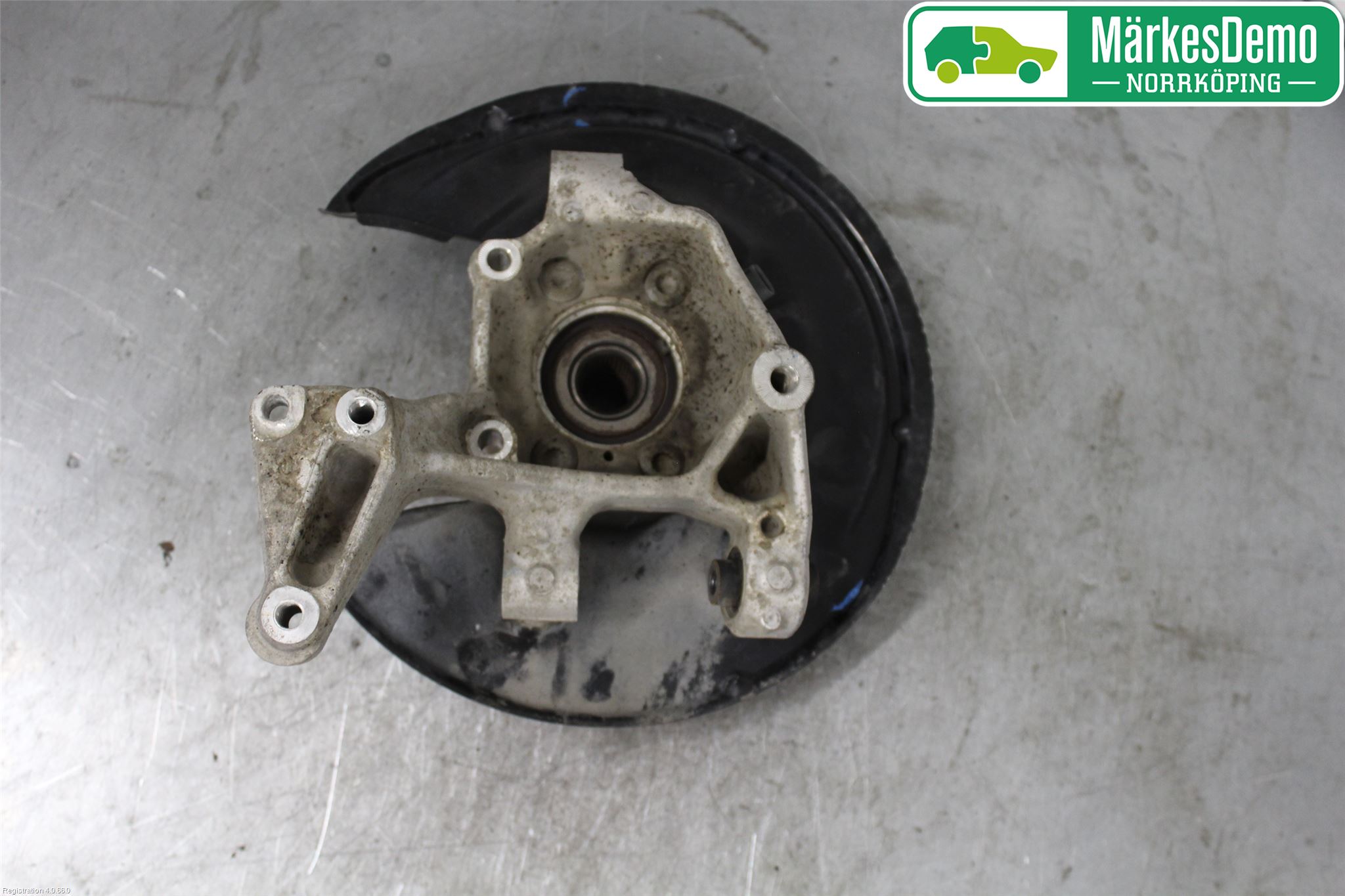 Audi Q3 8U 12-18 Spindel Hb