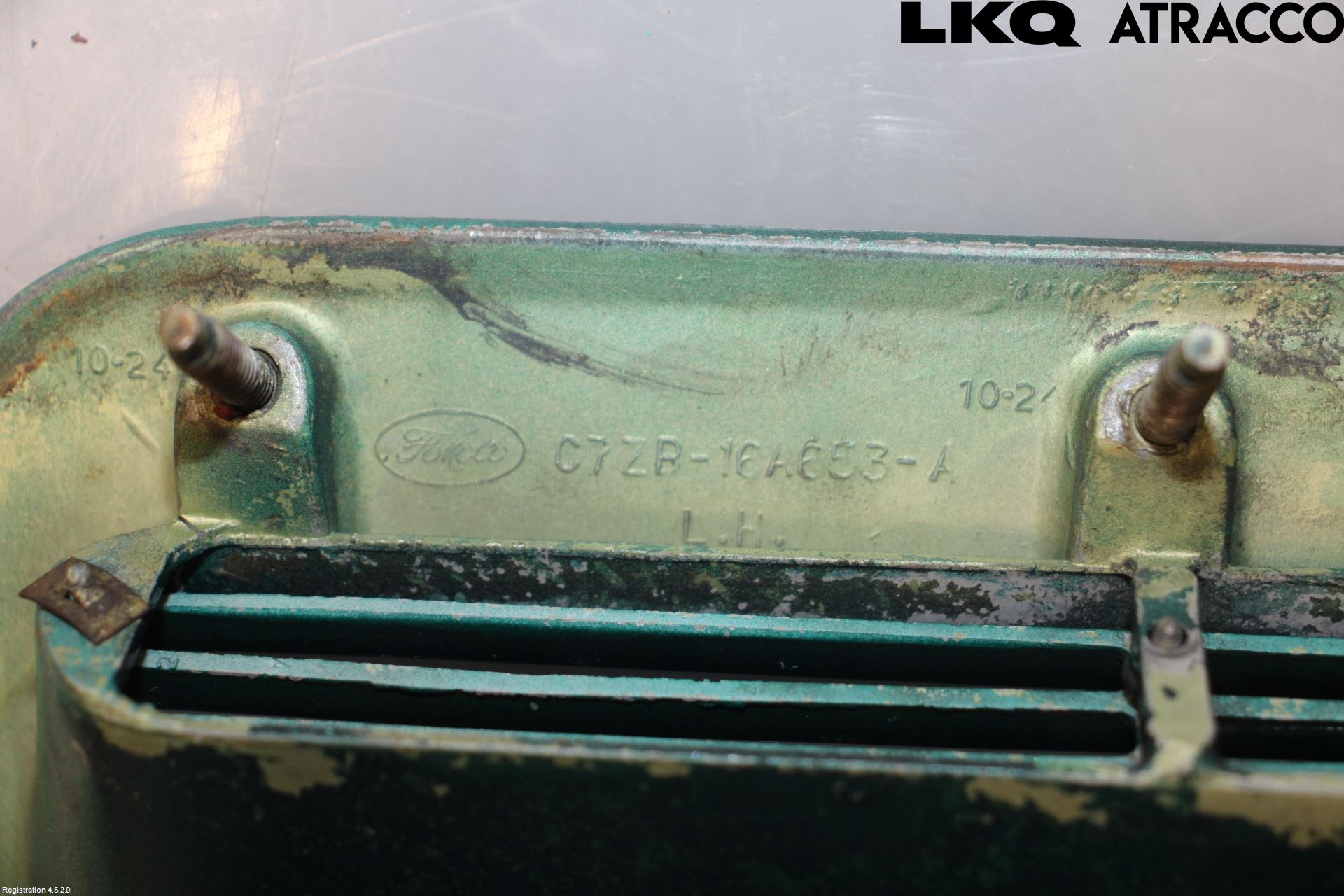 Ford MUSTANG    64-73 Panser Luftinntak Oppå