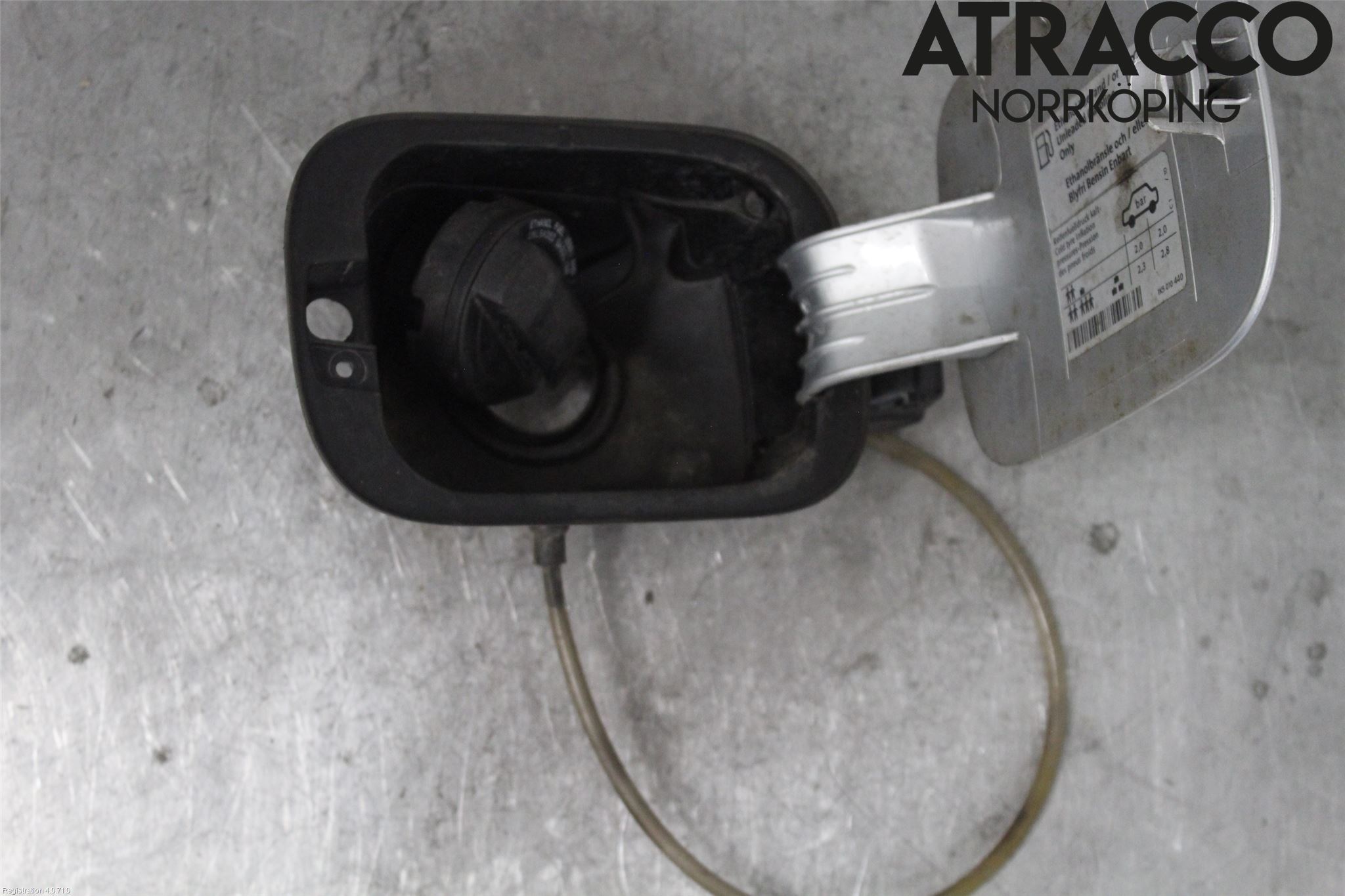 Volkswagen VW GOLF VI 09-13 Drivstoff Tankluke