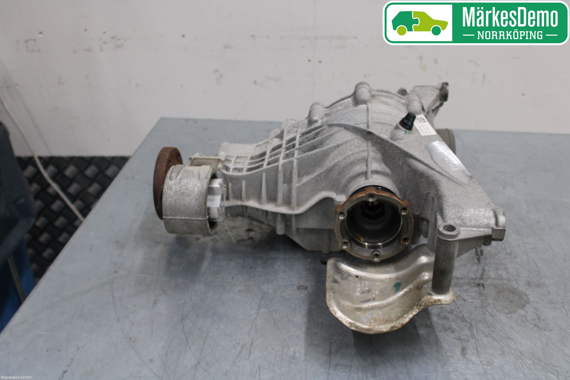 Audi A4/S4 B9 16-19 Bakaksel Kardang Bak -Diff