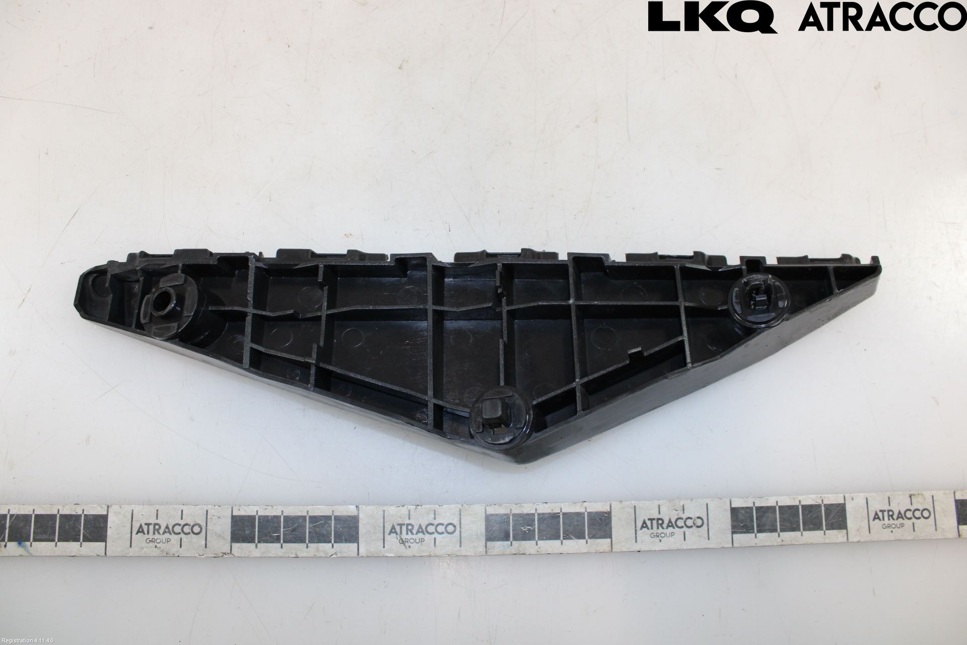 Toyota AVENSIS 09-15 Støtfangerfeste Foran Høyre