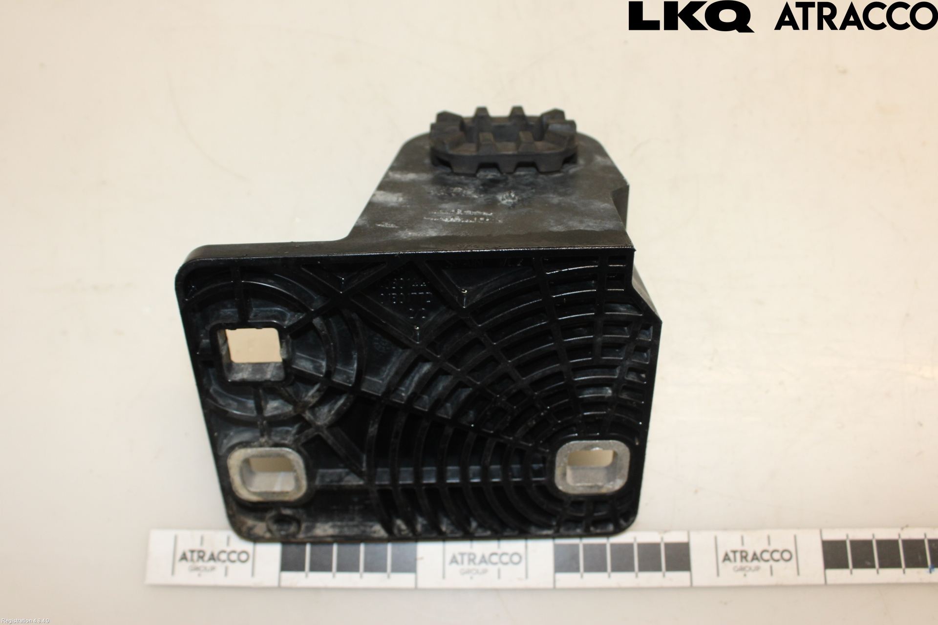 Skoda ENYAQ iV 21- Radiator Feste - Ramme - Bjelk