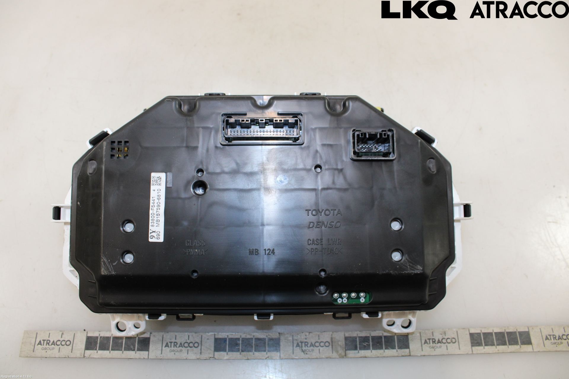 Toyota YARIS XP130 15-20 Instr Kombinert