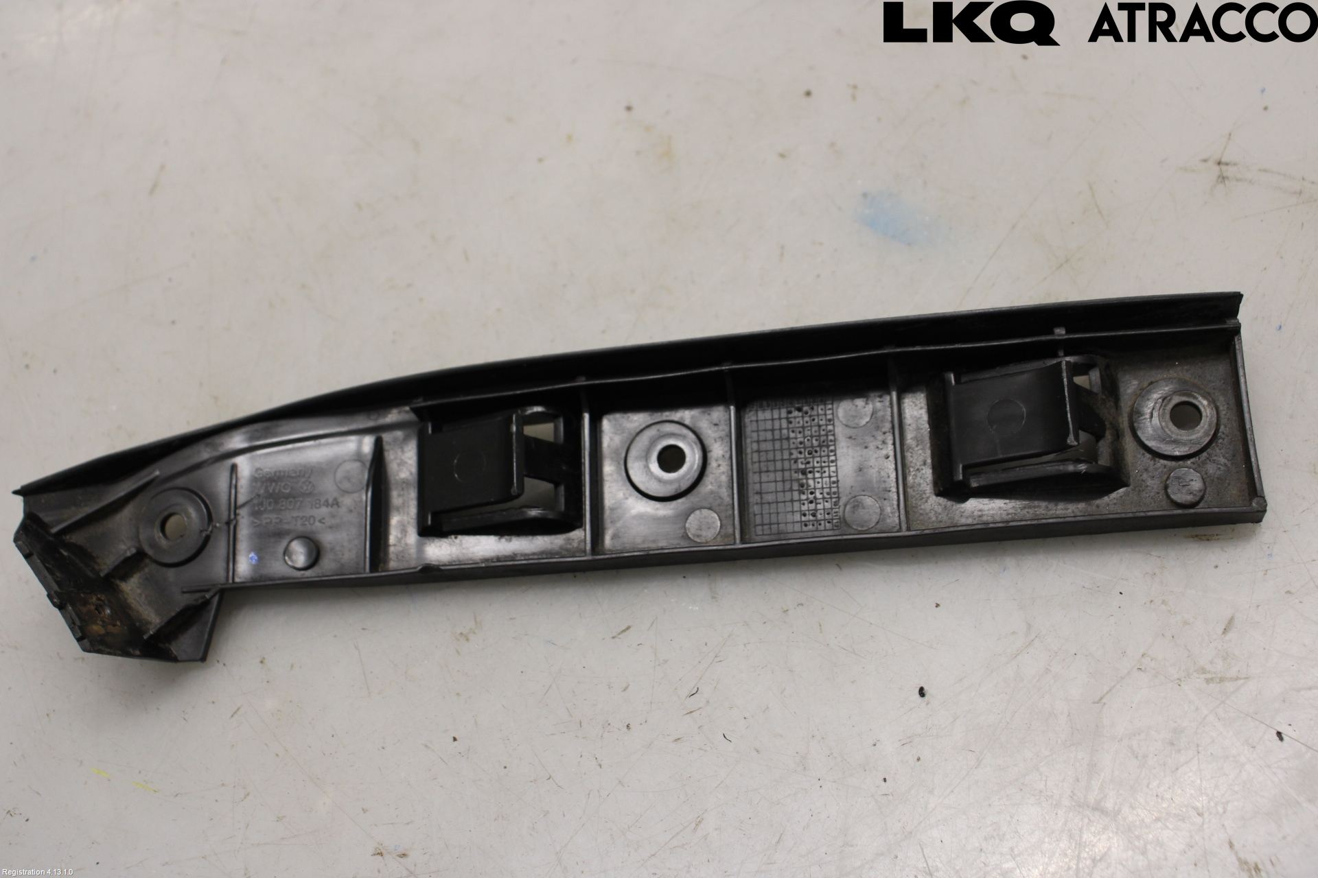 Volkswagen VW GOLF IV 98-06 Støtfangerfeste Foran Høyre