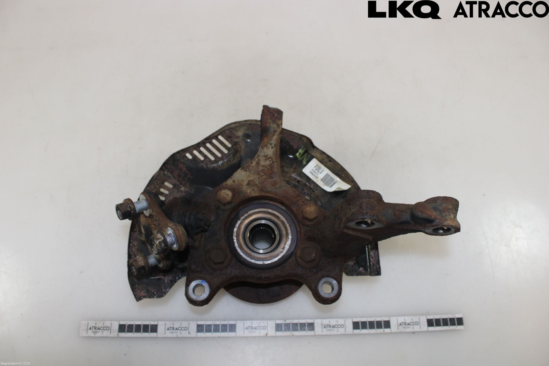 Toyota AURIS 10-12 Spindel Vf