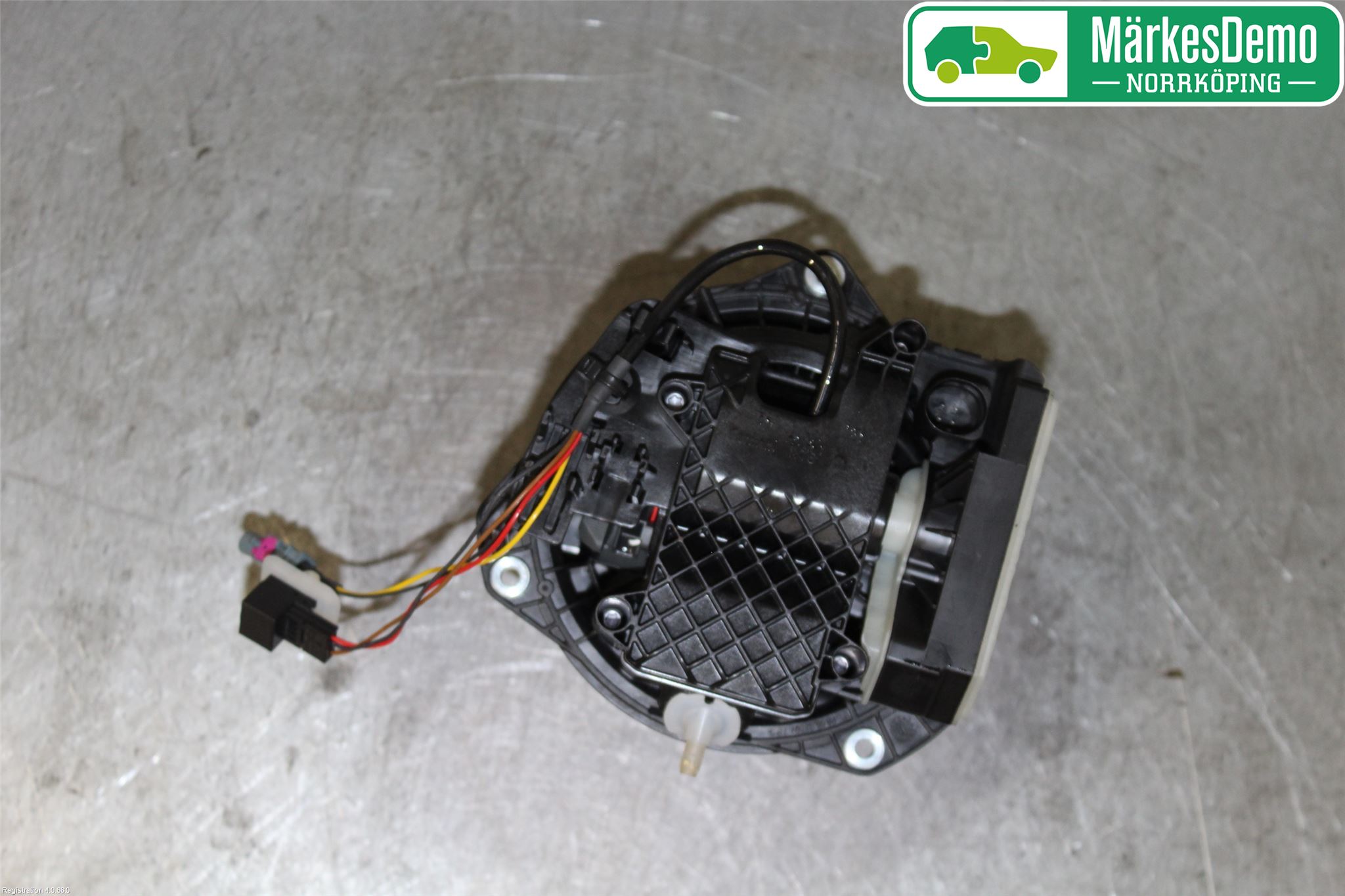 Volkswagen VW GOLF / E-GOLF VII 13-20 Bakluke Handtak Ytre