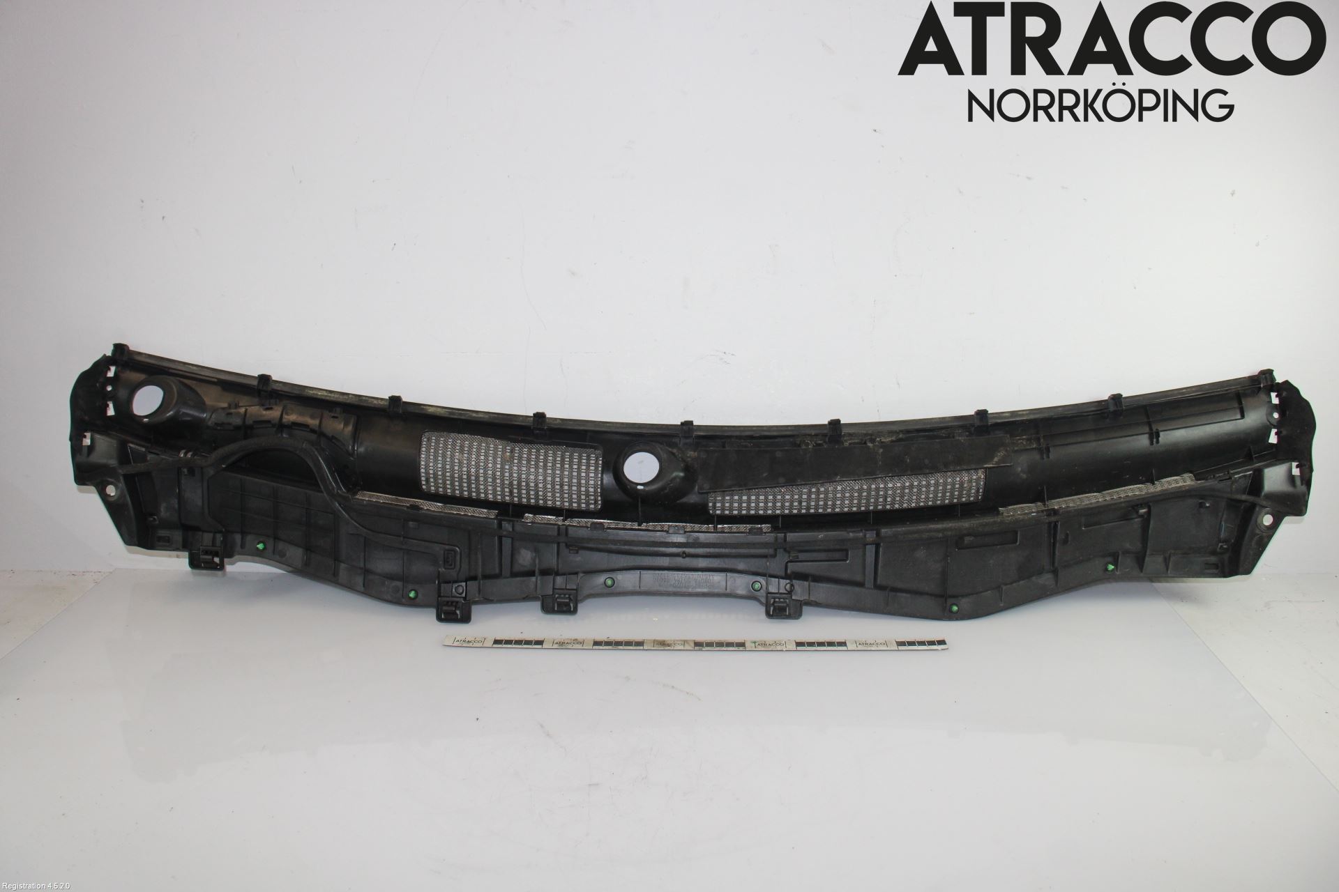 Toyota iQ Visker Deksel-Grill-Under Frr