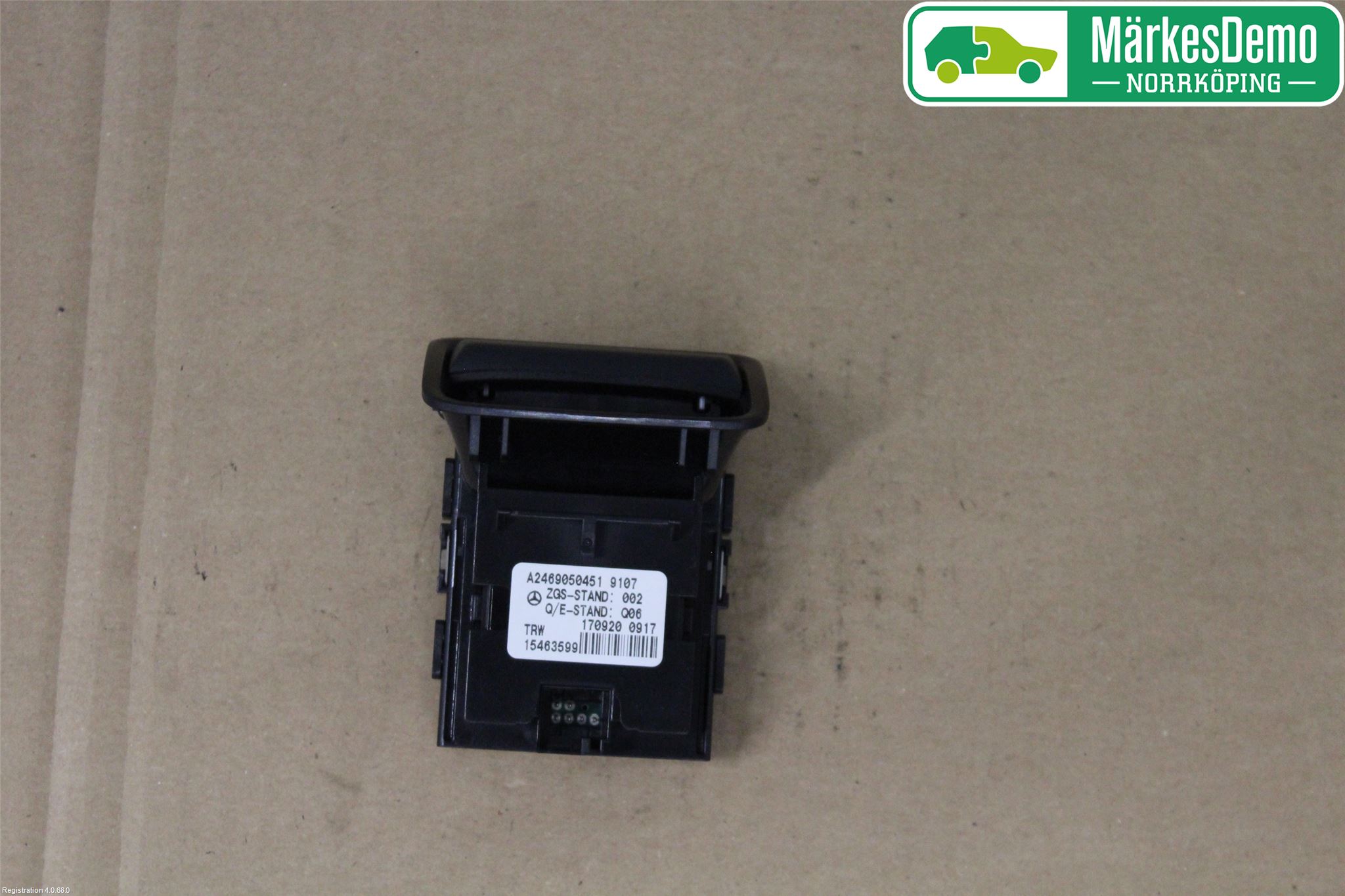 Mercedes-Benz MB CLA-KLASS (C117/X117) 13-19 Bryter Parkeringsbrems