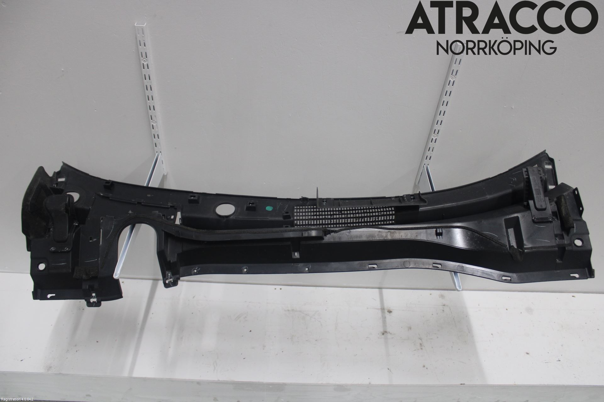 Toyota C-HR 16-23 Visker Deksel-Grill-Under Frr