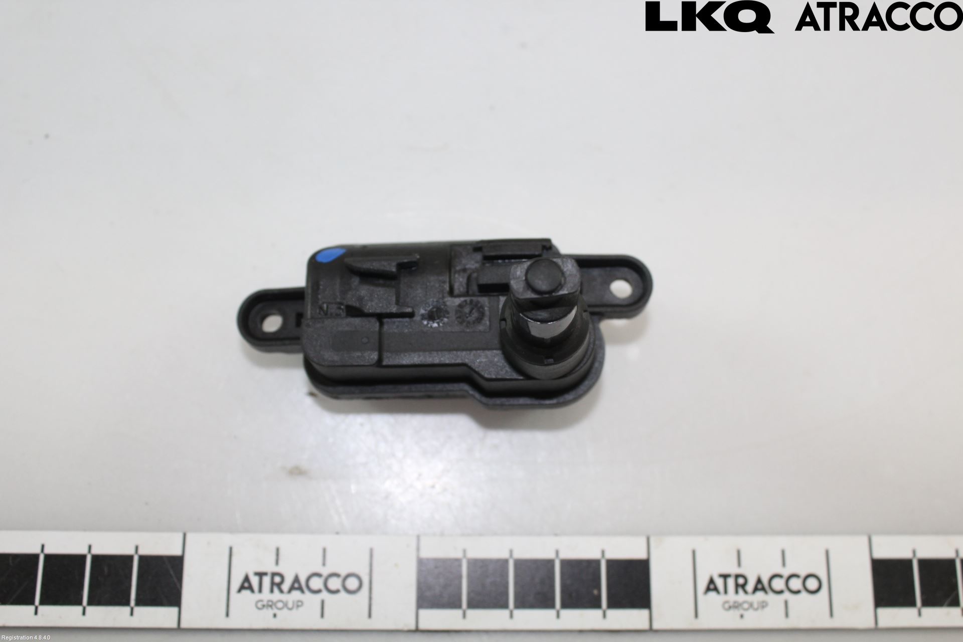 Audi A6 F2/C8 19- Bryter Drivstoff Tankluke