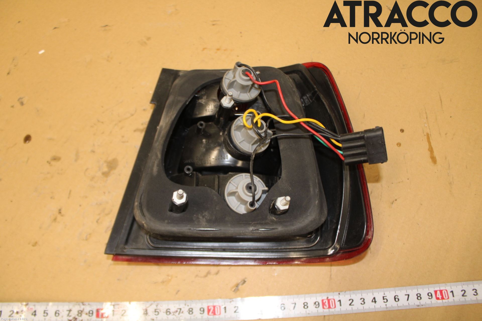 BMW 5 E34      88-96 Baklykt Venstre