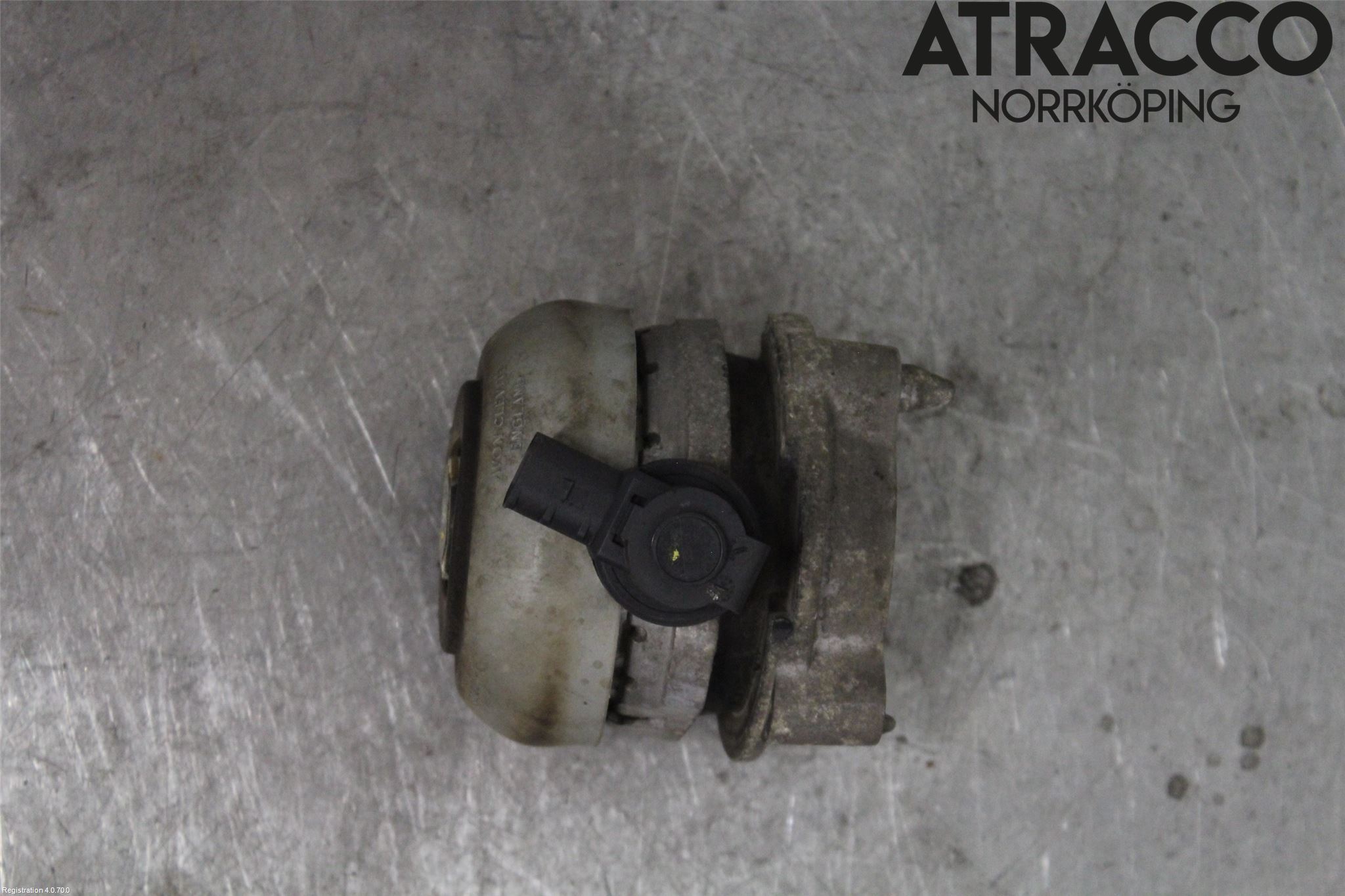 Audi A8/S8 4E  02-09 Motor Feste Gummi