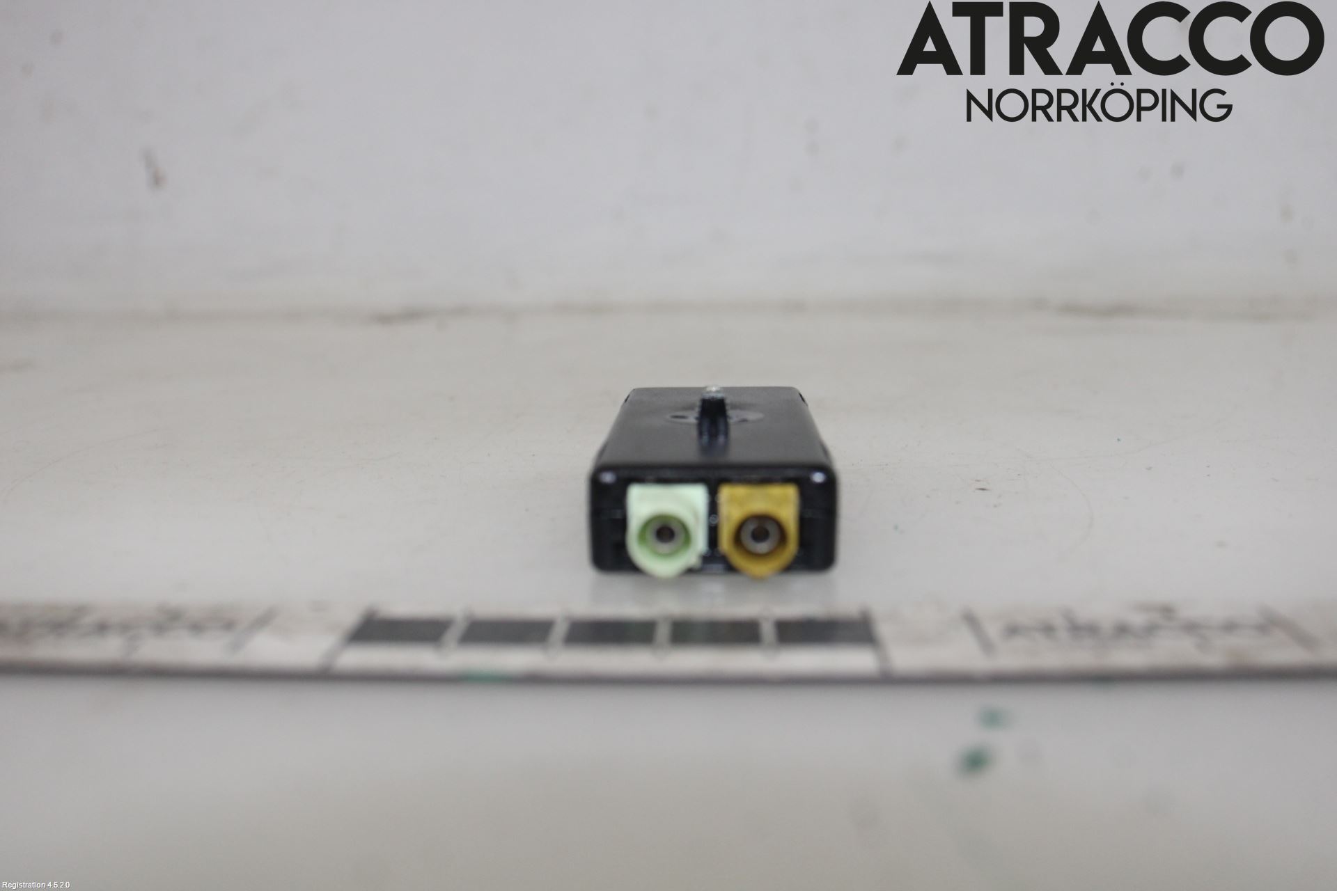 BMW i3 I01 13-22 Stereo Antenneforsterker
