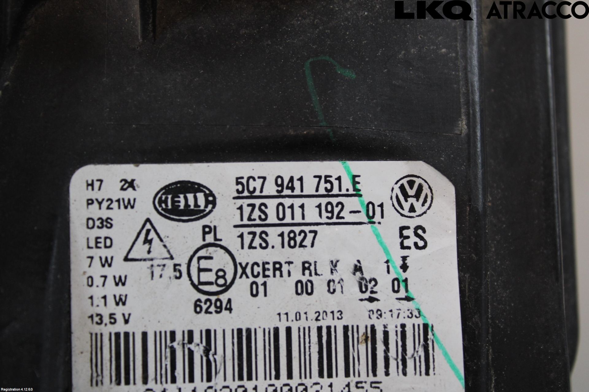 Volkswagen VW JETTA VI 11- Frontlykt Venstre