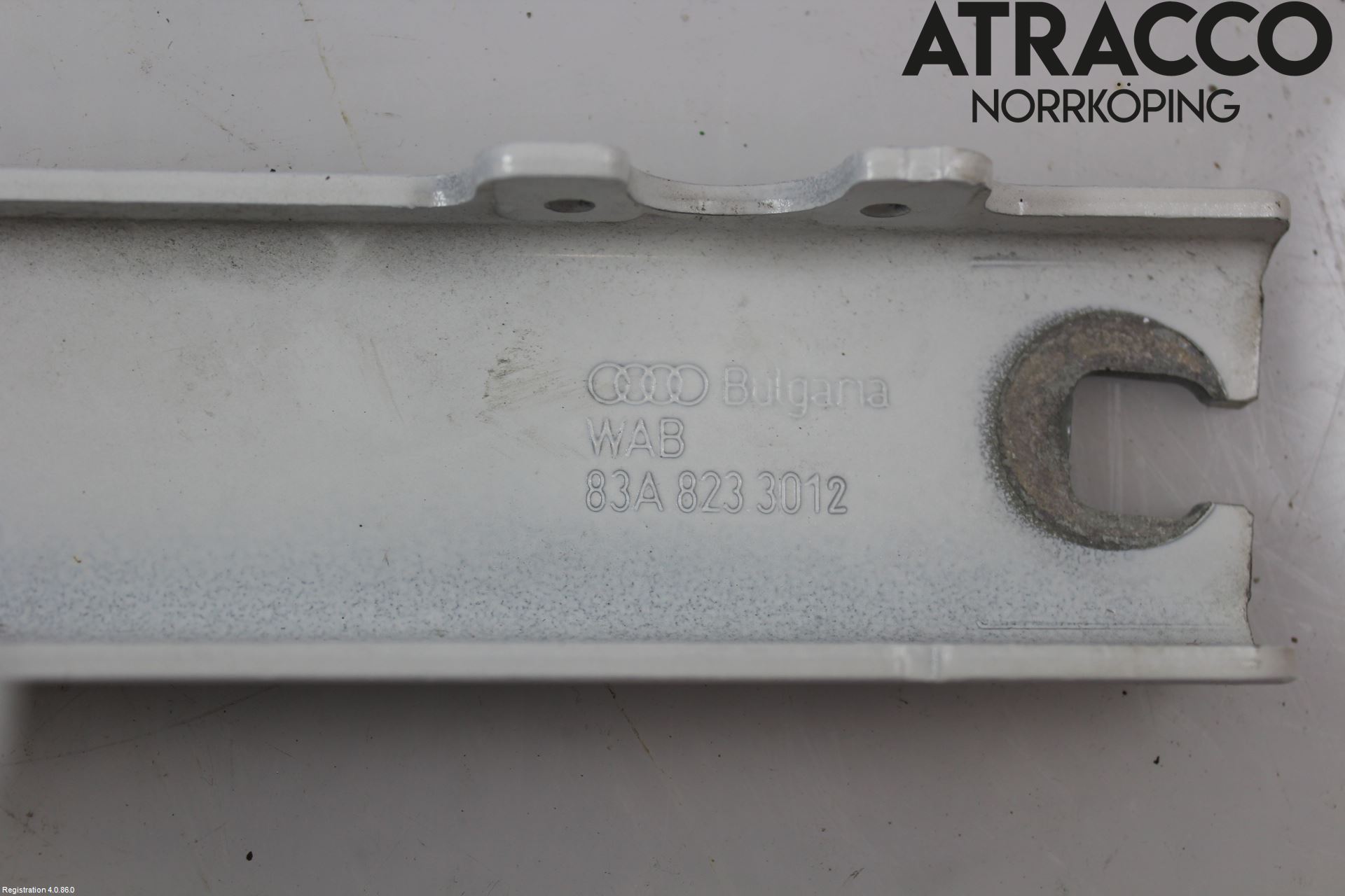 Audi Q3 F3 19- Panser Hengsel - Hengsler