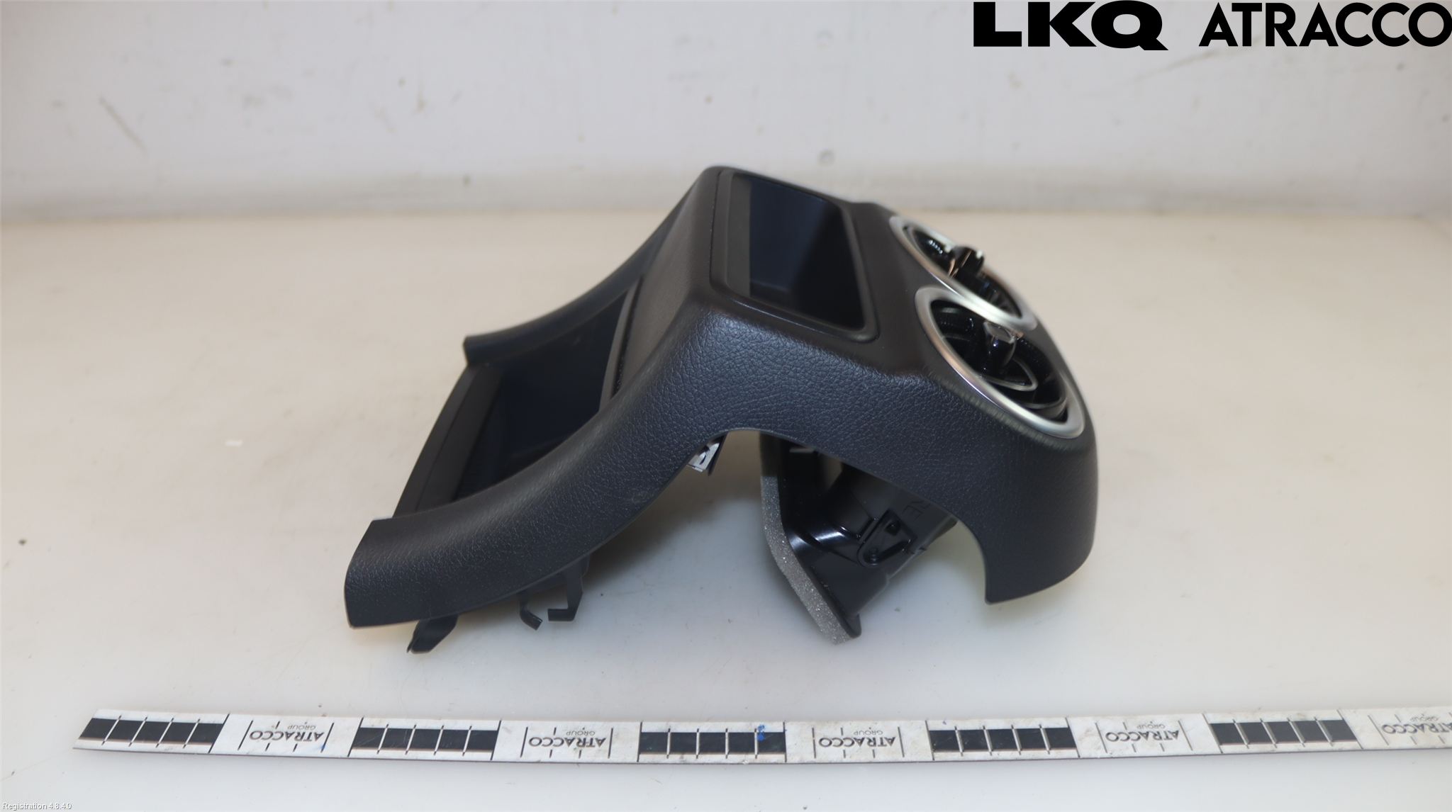 Mercedes-Benz MB C-KLASS (W206) 21- Instrumentkonsoll Midt