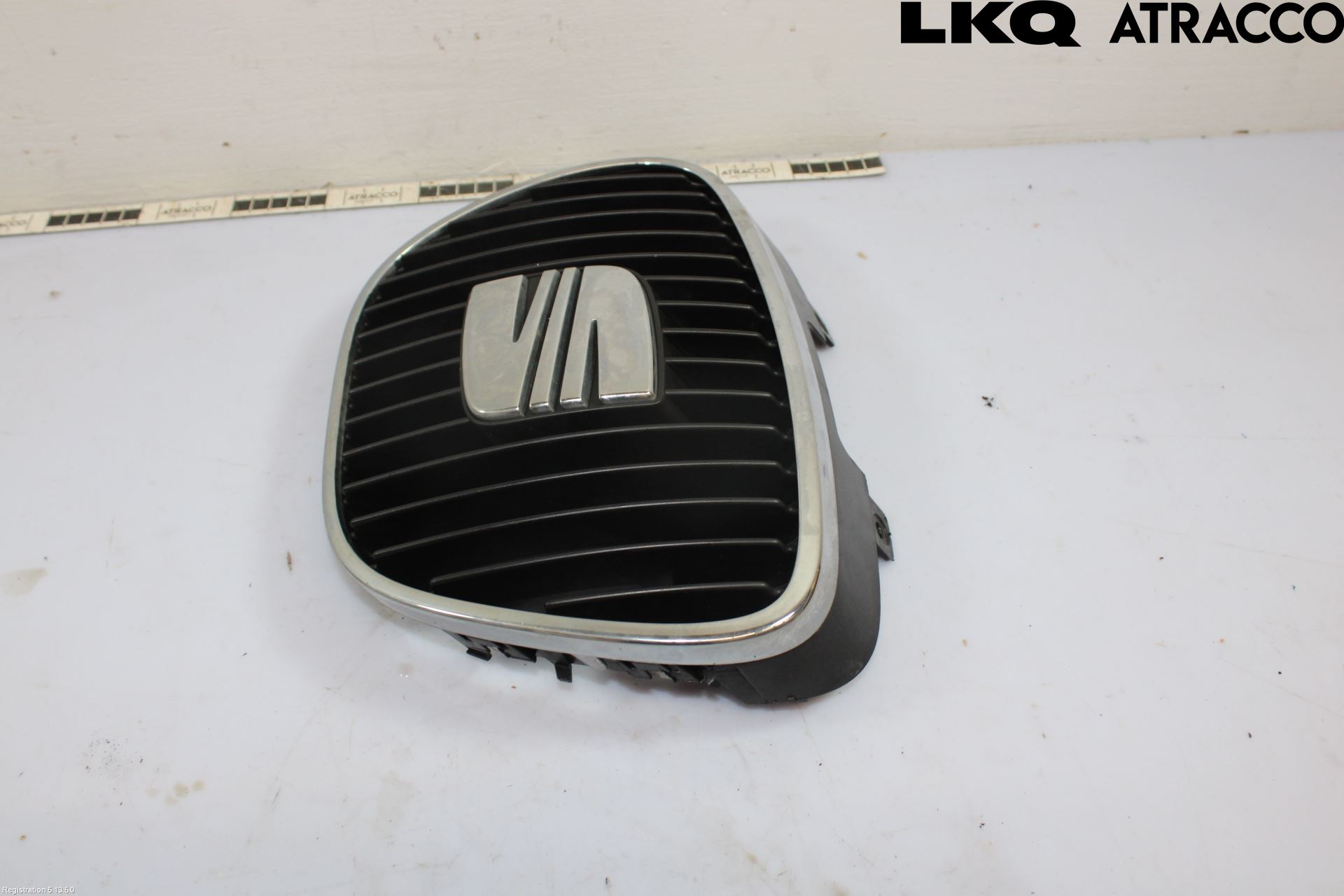 Seat IBIZA III 06-08 Grill Komplett