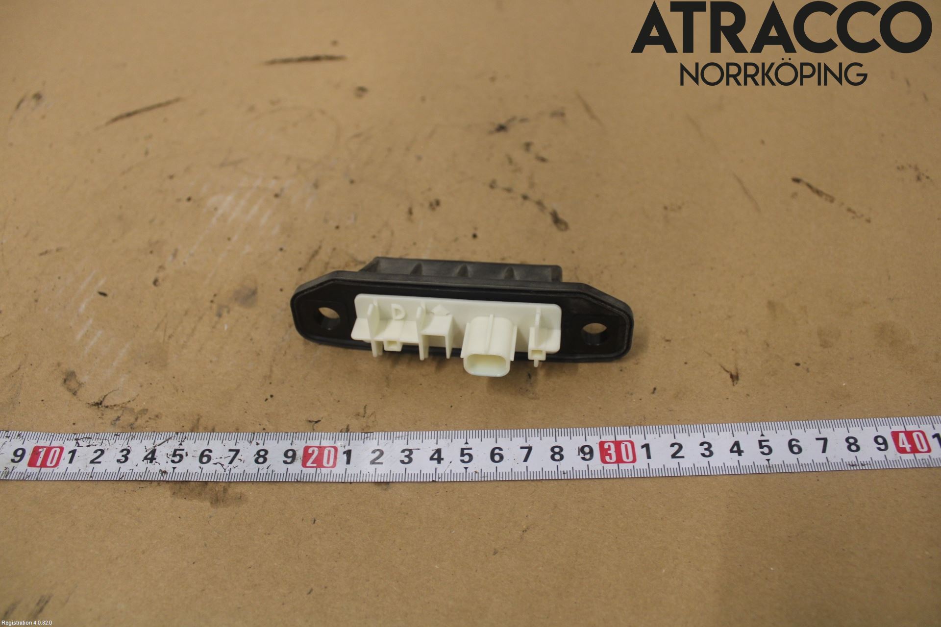 Toyota YARIS XP21 20- Bakluke Handtak Ytre