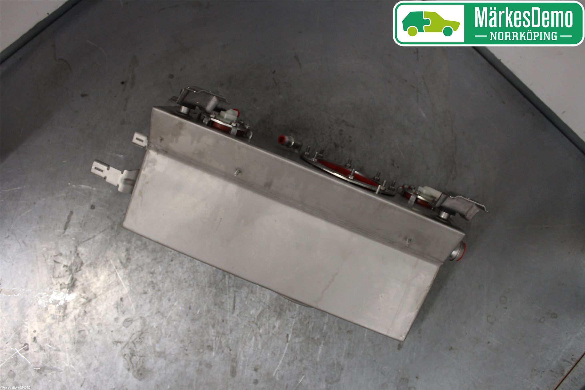 Volkswagen VW CADDY 16-20 Drivstofftank Innsprøytning
