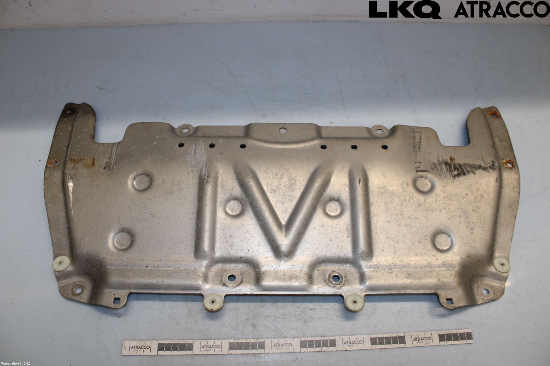 BMW 5 G30/G31/F90 17-23 Bunnplate U Motor-Gear-Dørk
