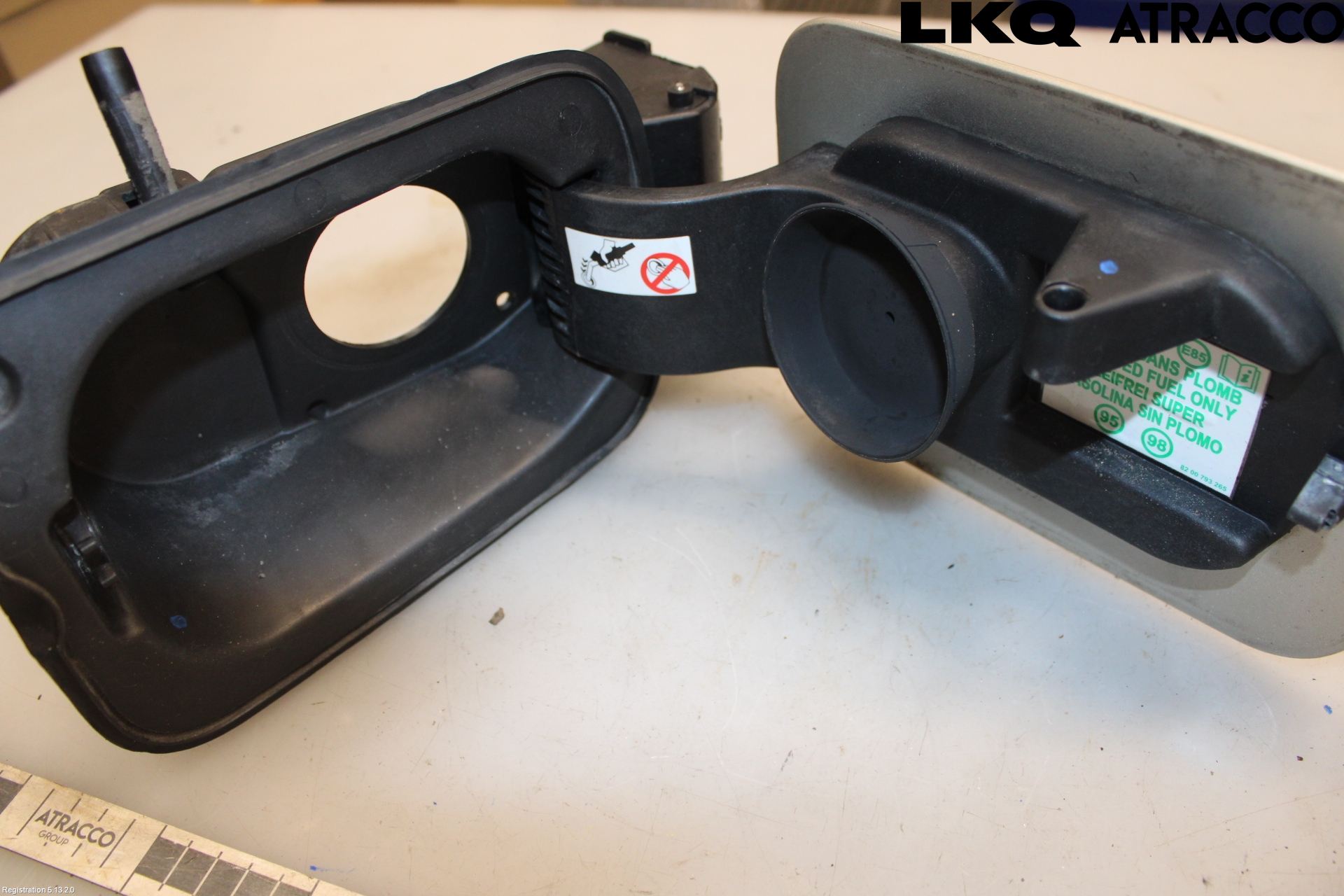Renault MÉGANE II  06-08 Drivstoff Tankluke