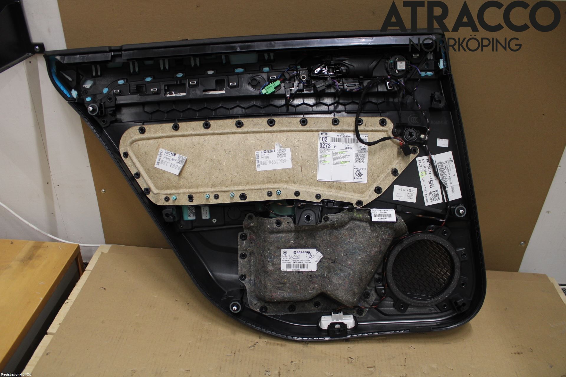 Volkswagen VW PASSAT 20-24 Innr Dørtrekk Høyre