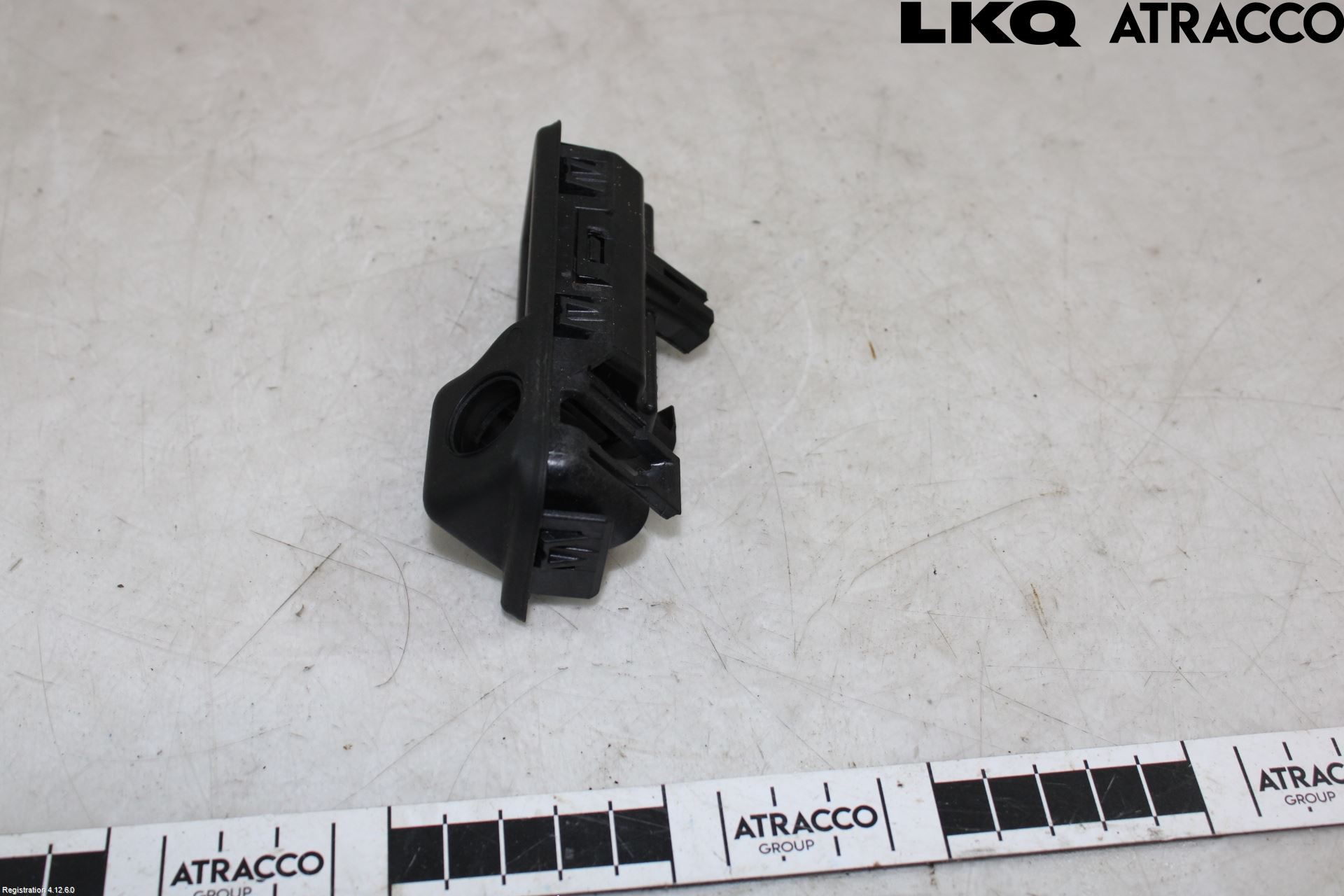Audi A3/S3 8Y 21- Bakluke Handtak Ytre