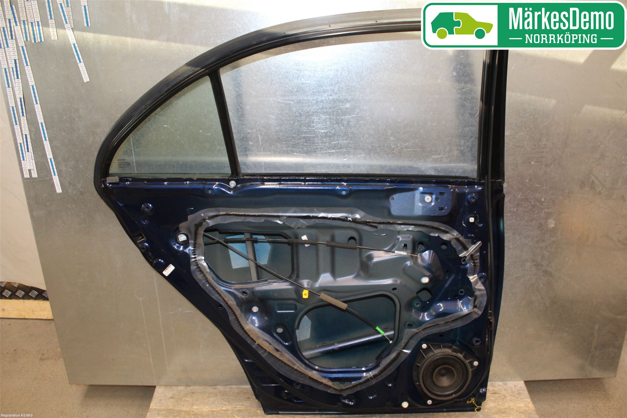 Toyota AVENSIS 03-06 Dør 4D Bak Venstre