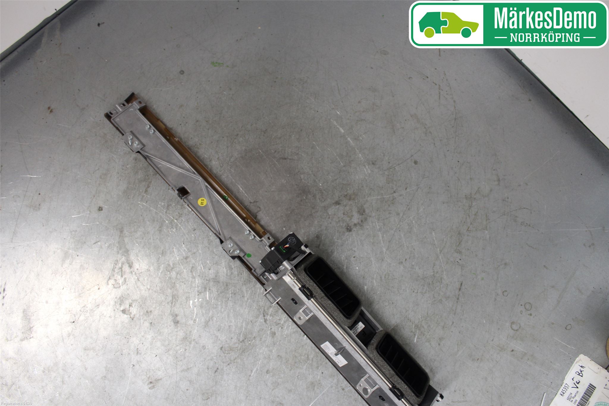 Volkswagen VW PHAETON Dashbord Kanal - Dyse