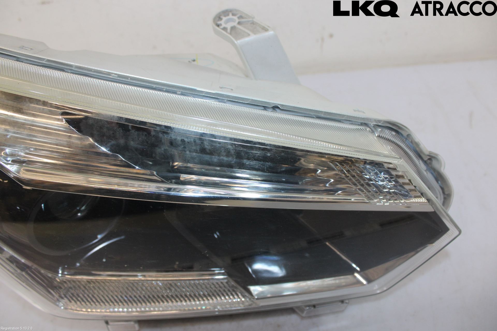 Isuzu D-MAX Frontlykt Høyre