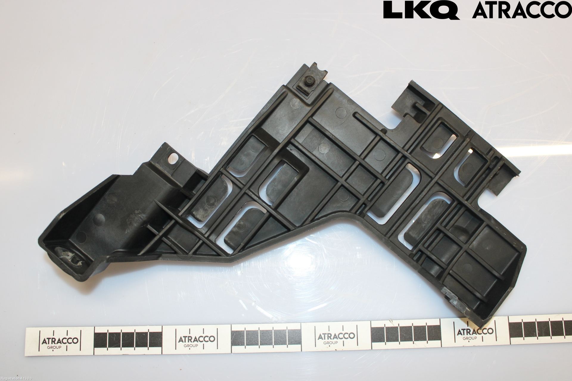 Audi Q5 09-16 Frontlykt Holder-Feste