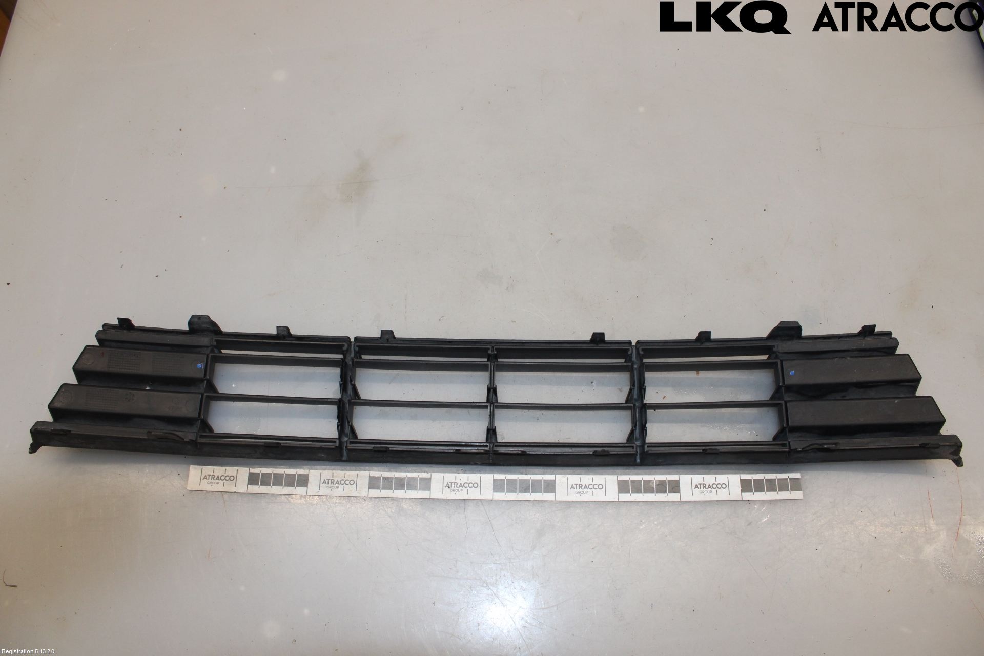 BMW 5 F10/F11/F18 09-17 Grilldel Midt