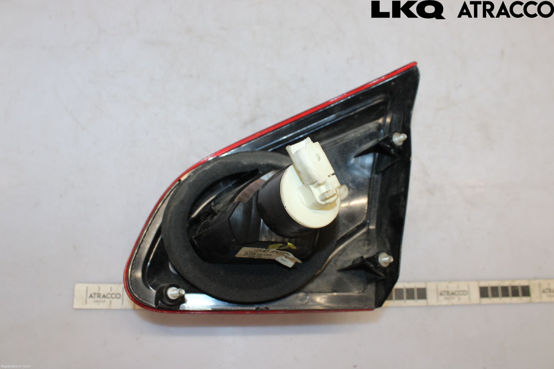 Nissan QASHQAI+2  10-14 Baklykt Venstre  På Luke(Indre