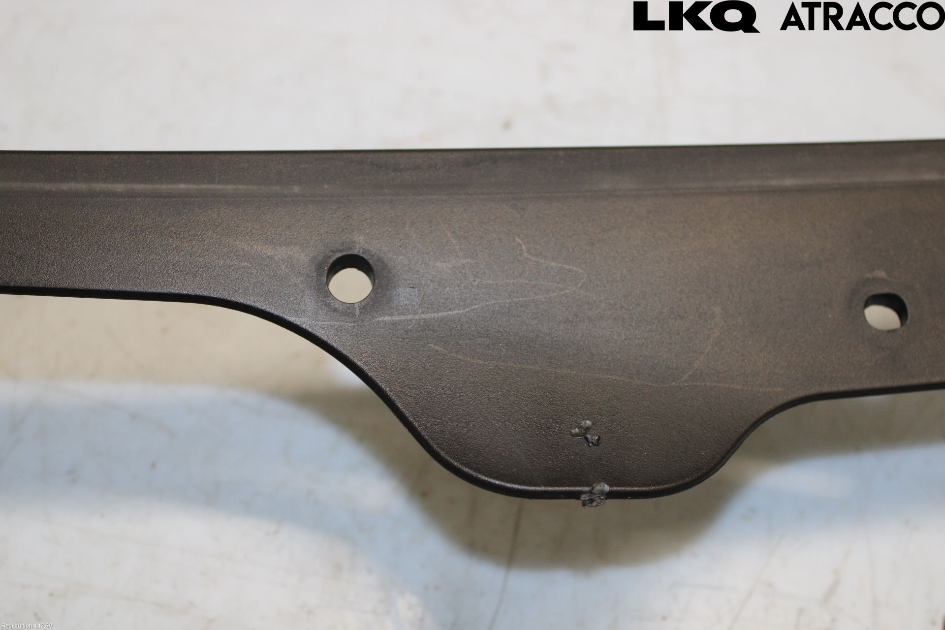 Volvo V40 CROSS COUNTRY 13-19 Visker Deksel-Grill-Under Frr