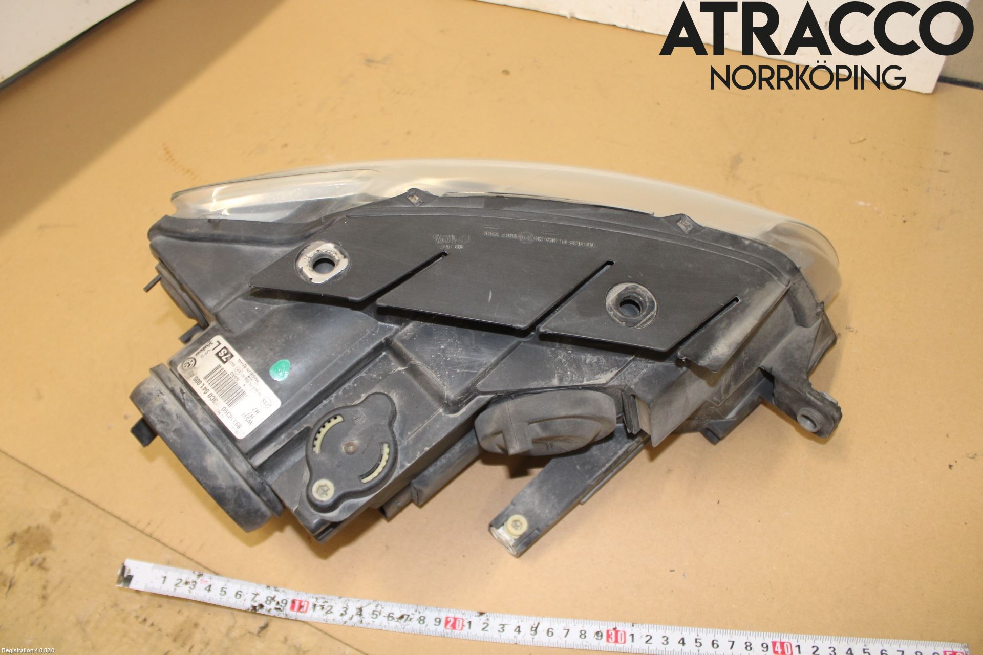 Volkswagen VW PASSAT 05-11 Frontlykt Venstre