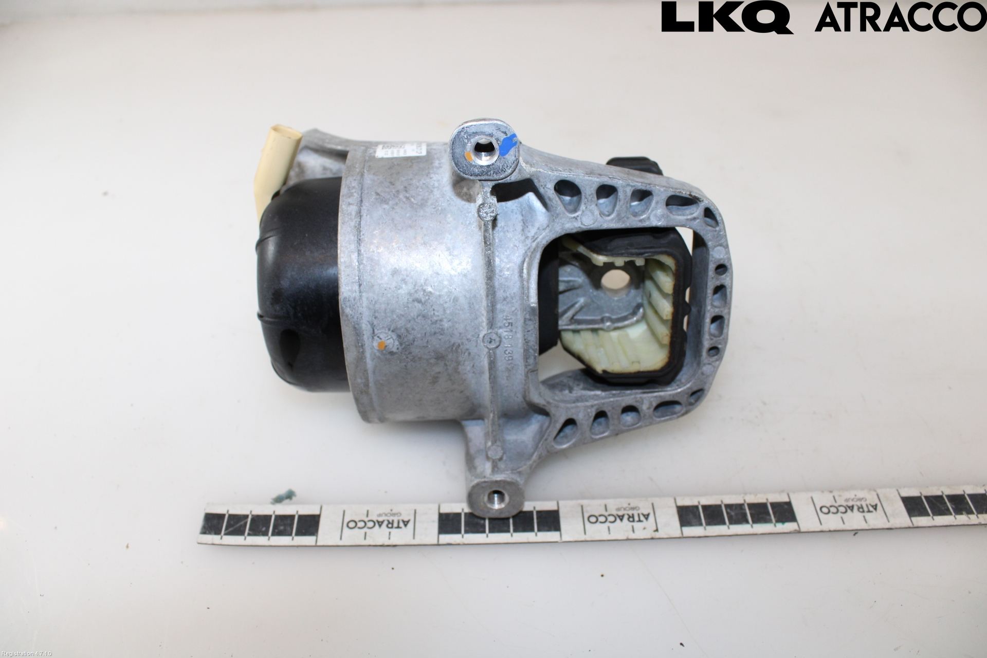 Audi A4/S4 B9 20- Motor Feste Gummi