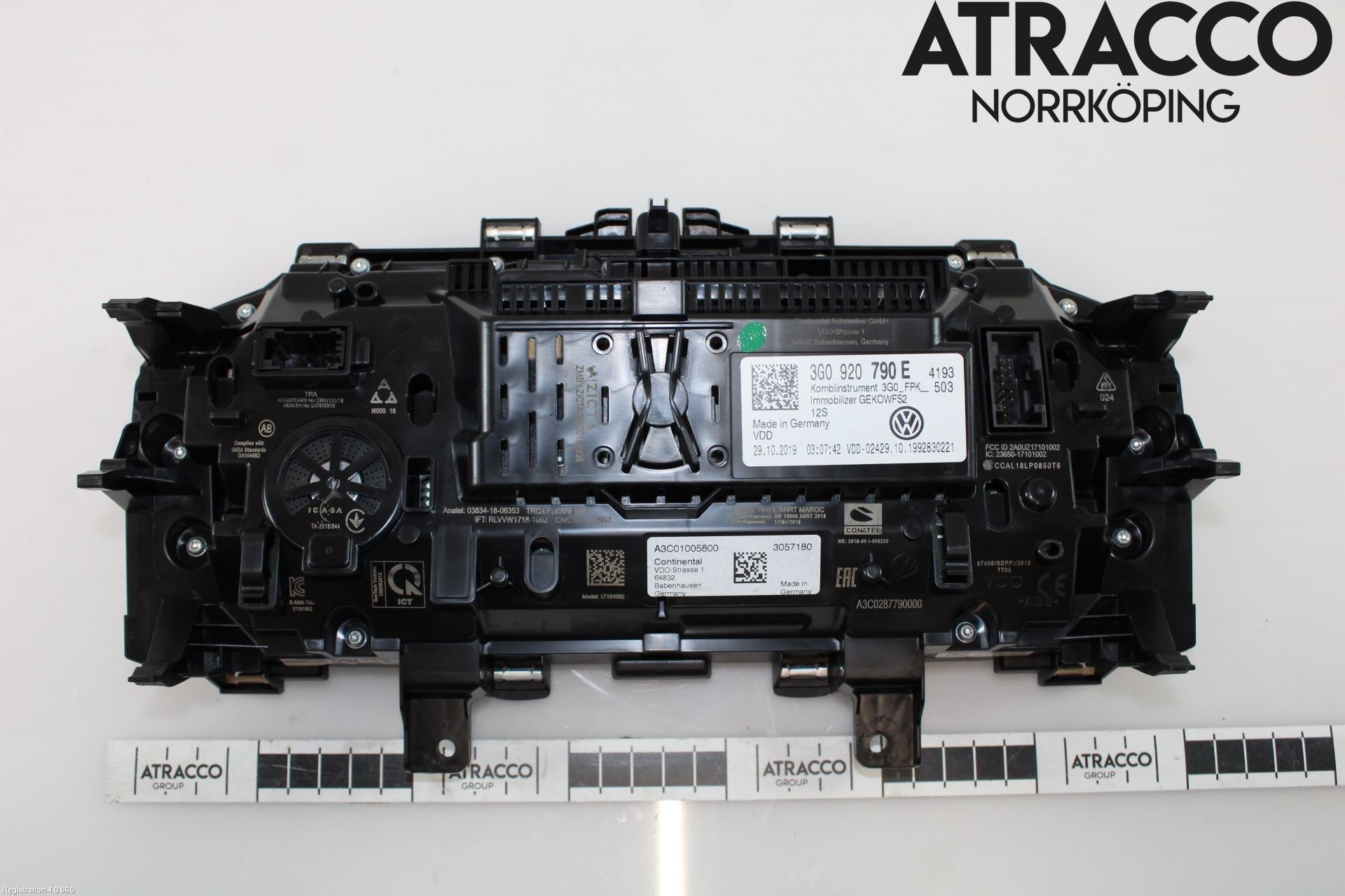 Volkswagen VW TIGUAN 16-24 Instr Kombinert