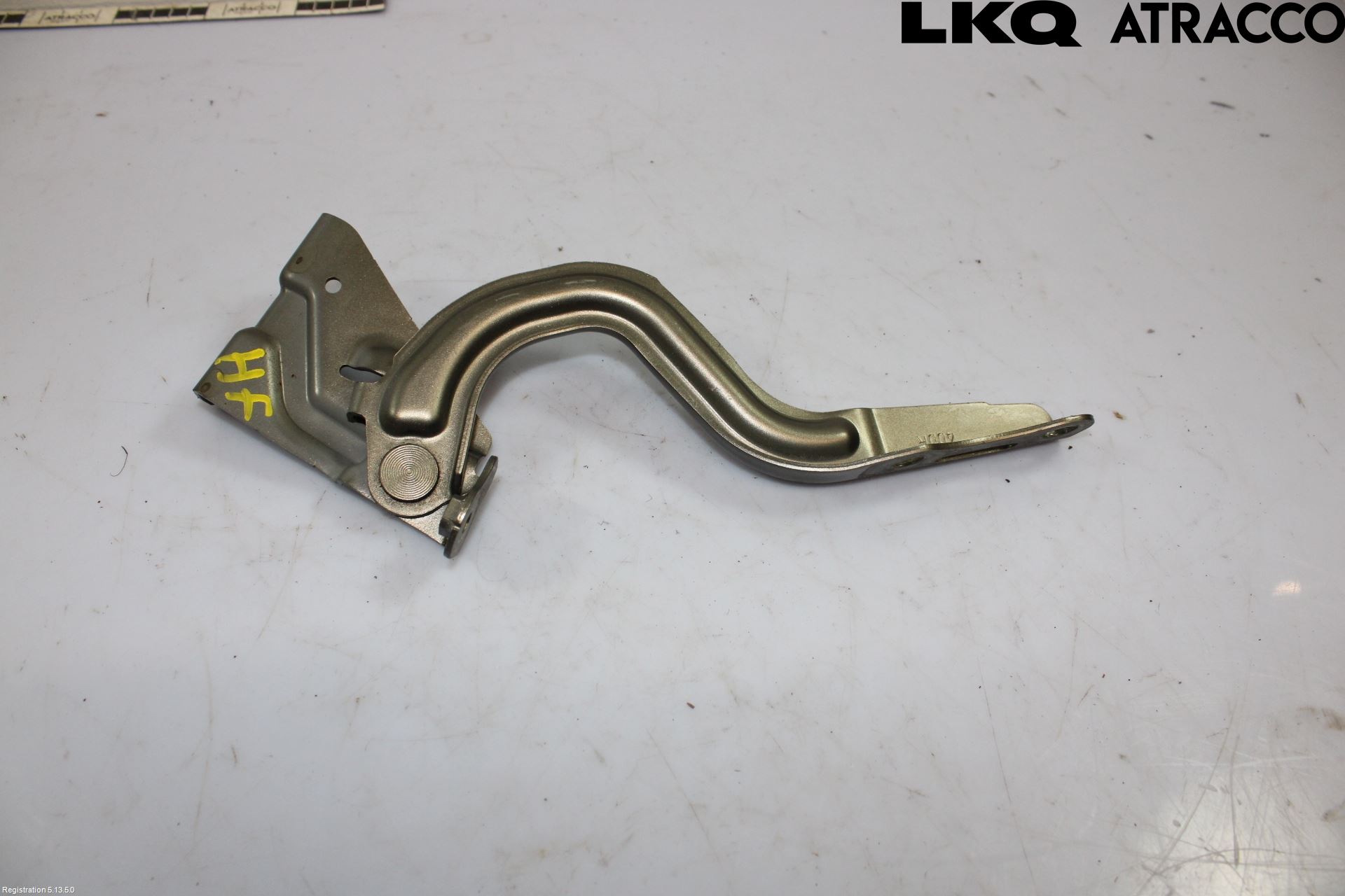 Toyota YARIS XP21 20- Panser Hengsel - Hengsler