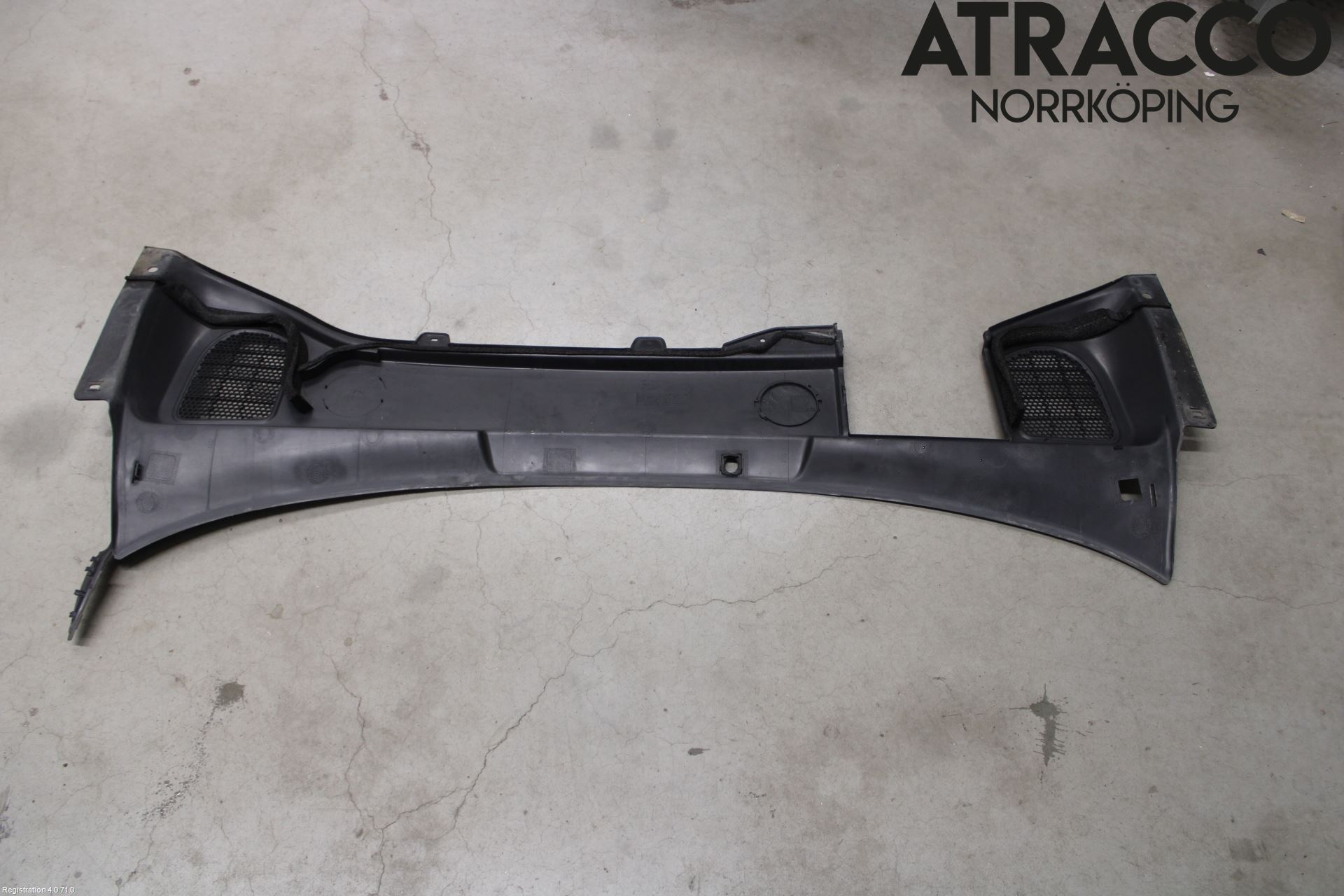 Volvo XC60 14-17 Visker Deksel-Grill-Under Frr