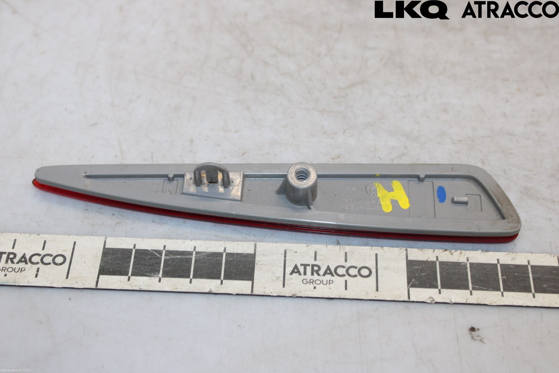 Toyota AURIS 13-19 Refleks Bak