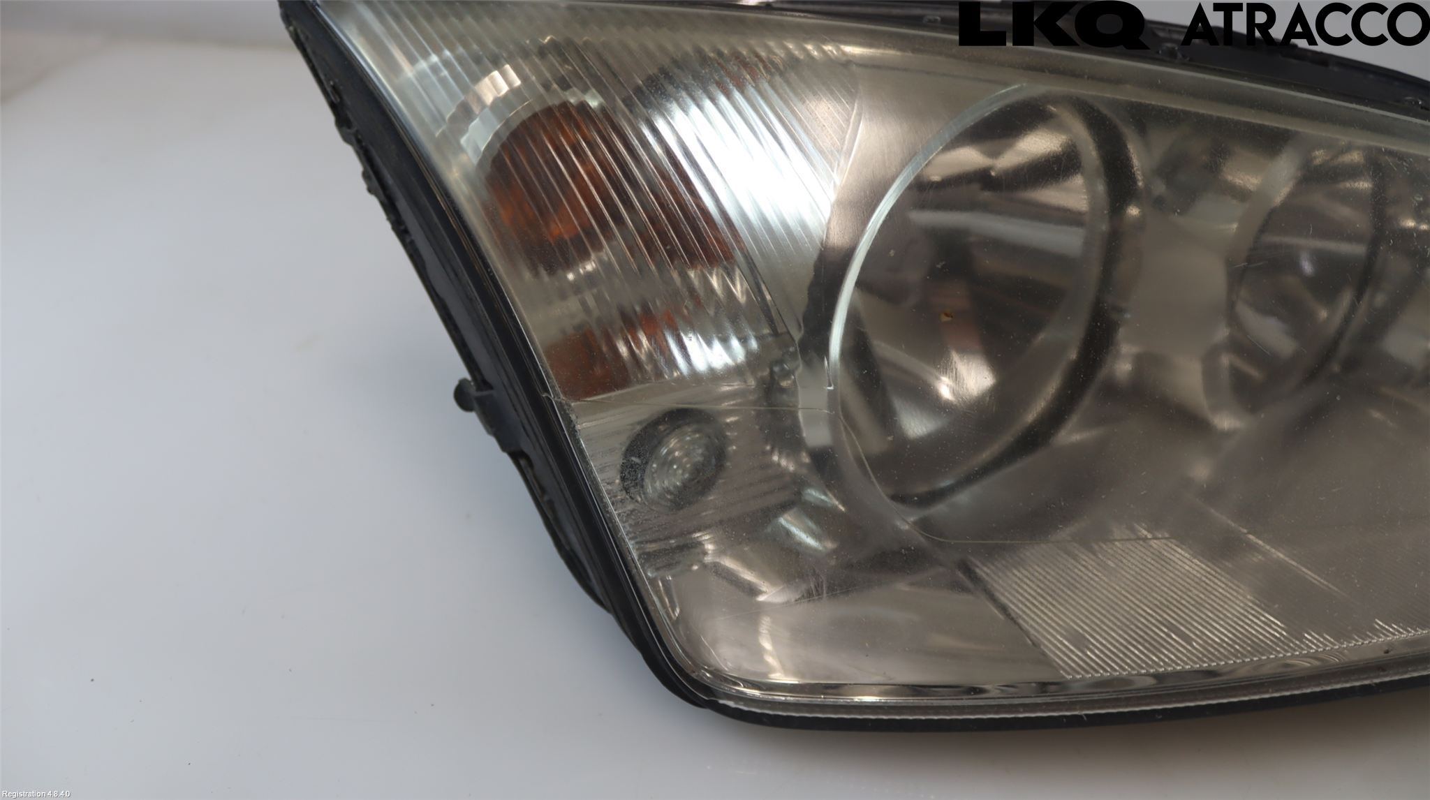 Ford MONDEO     01-06 Frontlykt Høyre