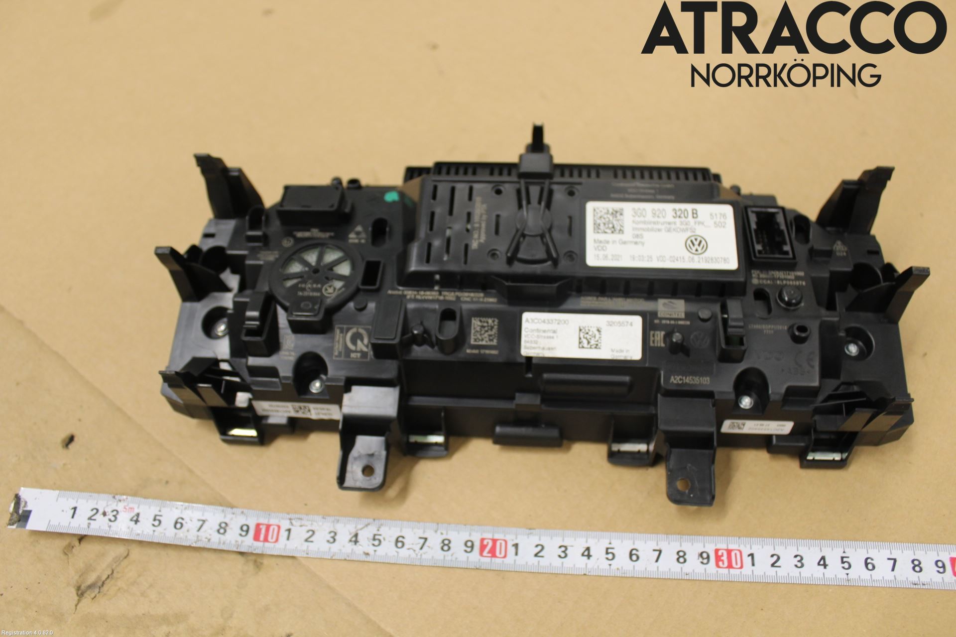 Volkswagen VW TIGUAN 16-24 Instr Kombinert