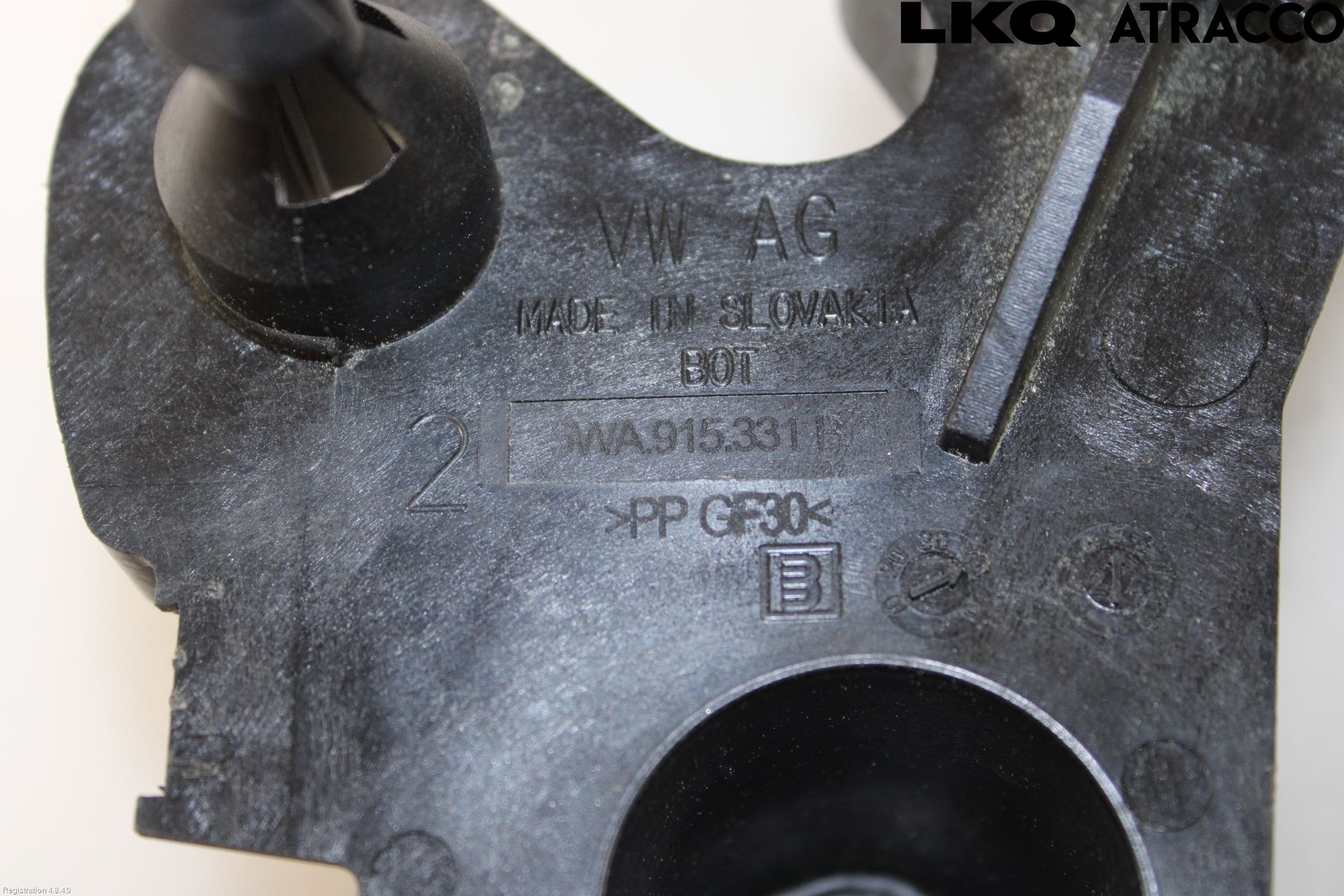 Volkswagen VW PASSAT 24- Batterikasse - Feste - Holder