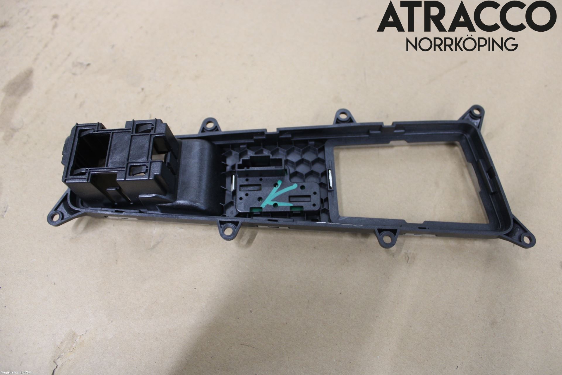 Audi A6 F2/C8 19- Inredning Sarg Växelspak