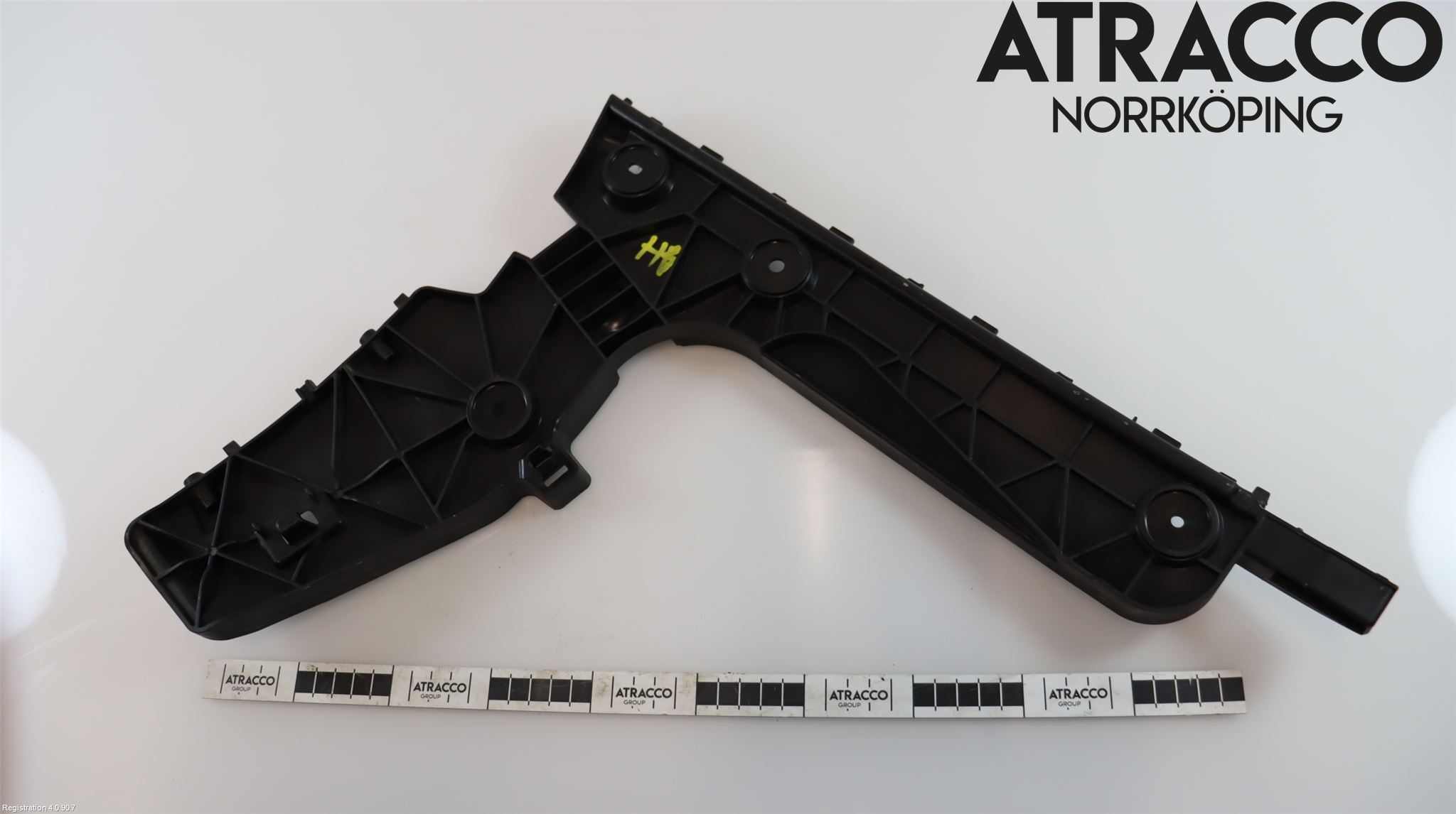 Audi A6 F2/C8 19- Støtfangerfeste Bak Høyre