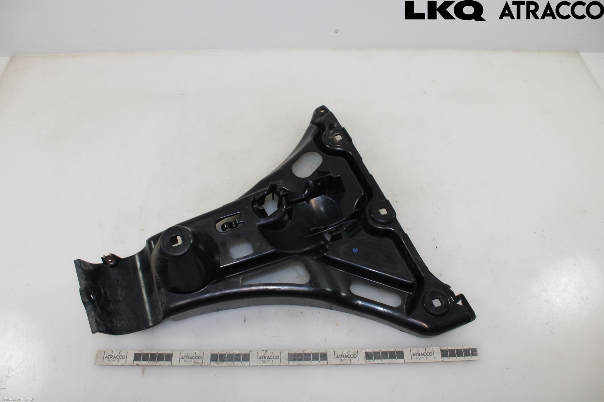 BMW 5 E60/61 Sed/Tou 02-10 Støtfangerfeste Bak Høyre