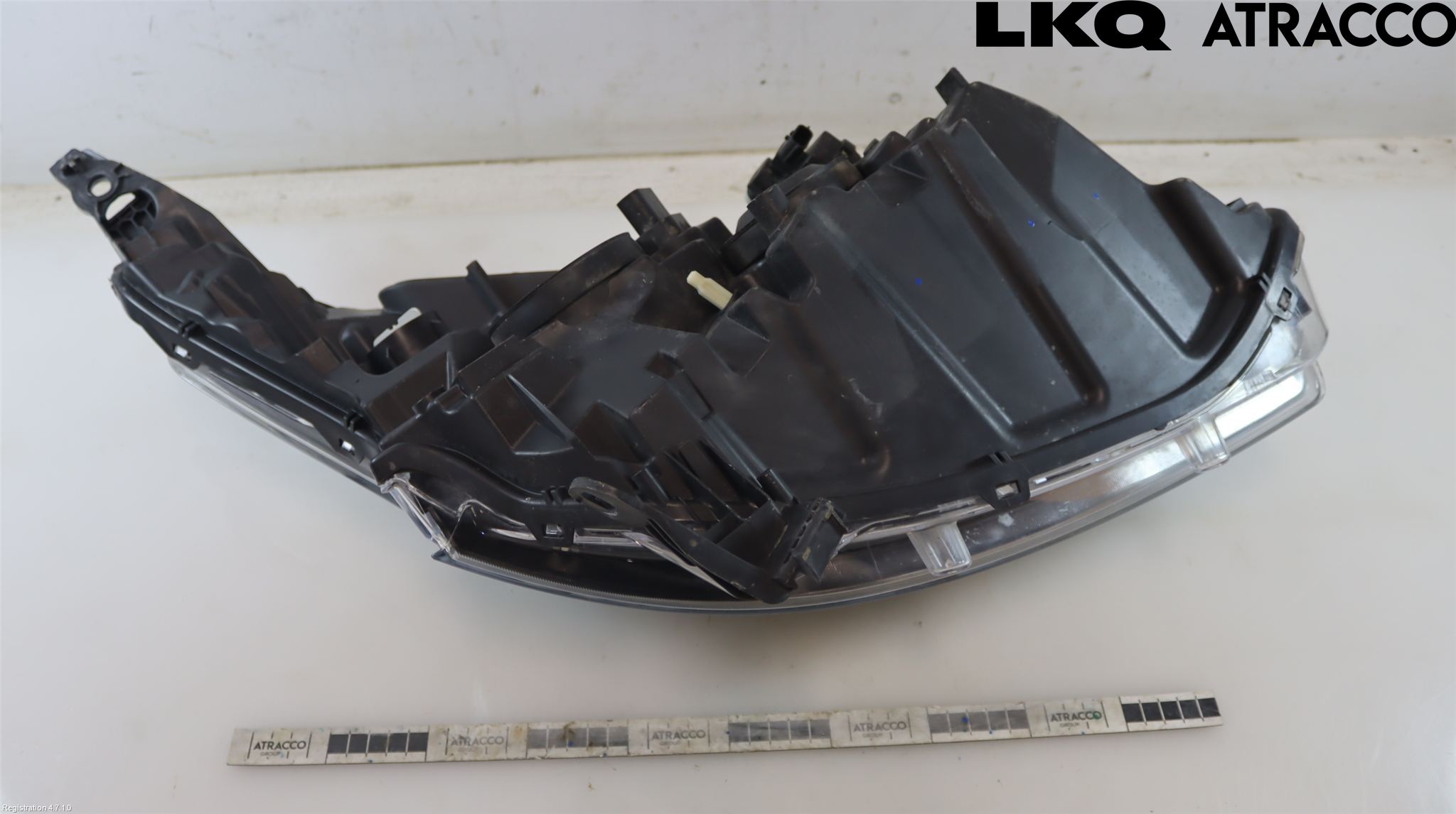 Peugeot PEUGOT 208 16-19 Frontlykt Venstre